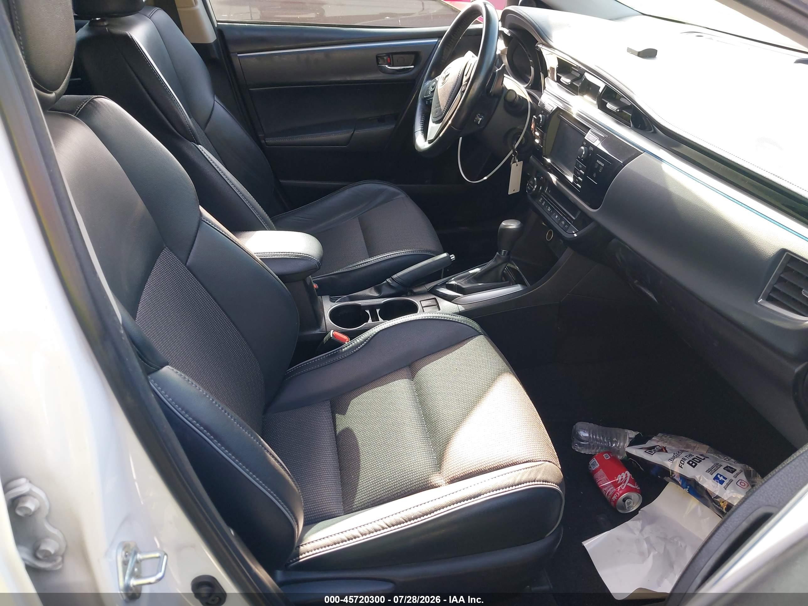 2015 Toyota Corolla S Plus White vin: 5YFBURHE7FP328127