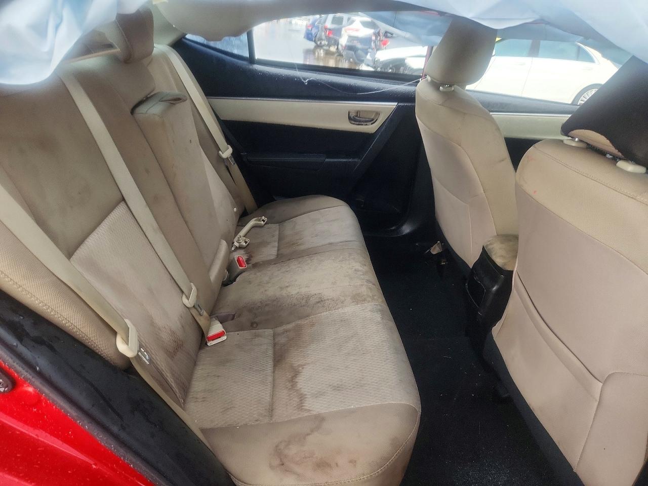 2015 Toyota Corolla Le Red vin: 5YFBURHE7FP352363