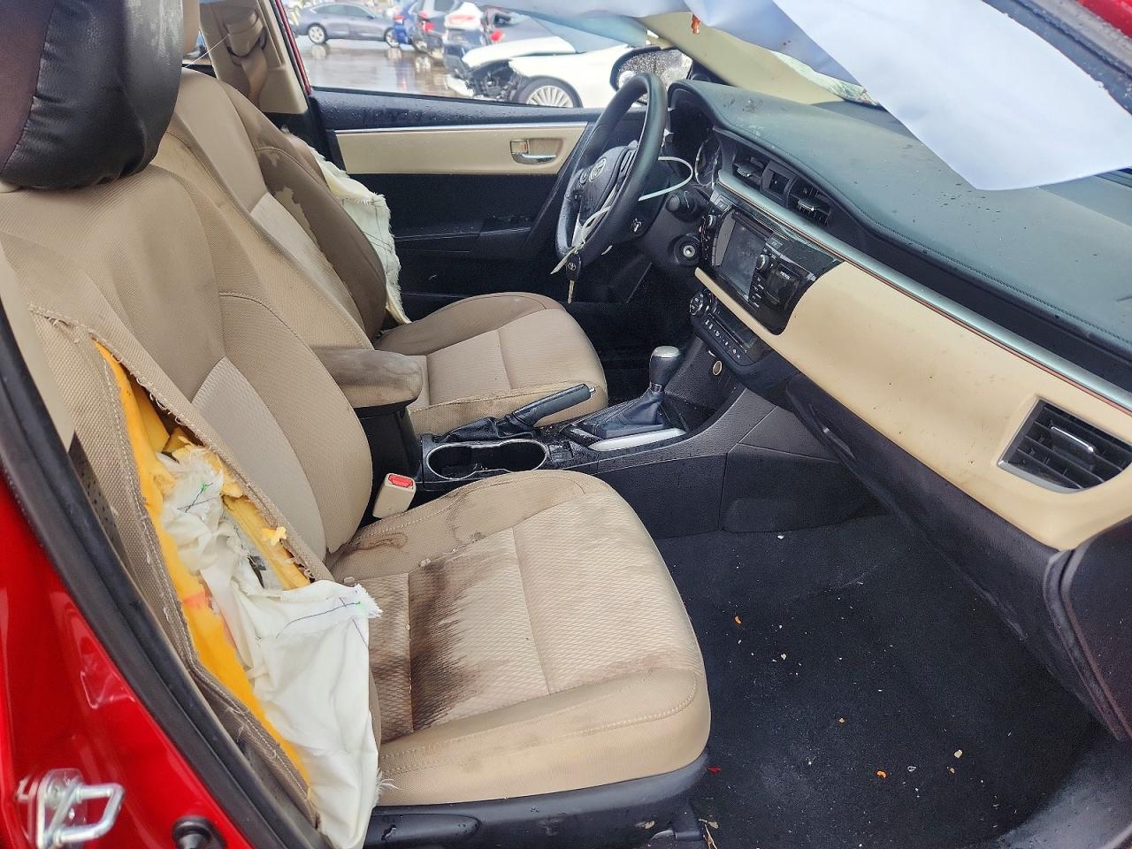 2015 Toyota Corolla Le Red vin: 5YFBURHE7FP352363