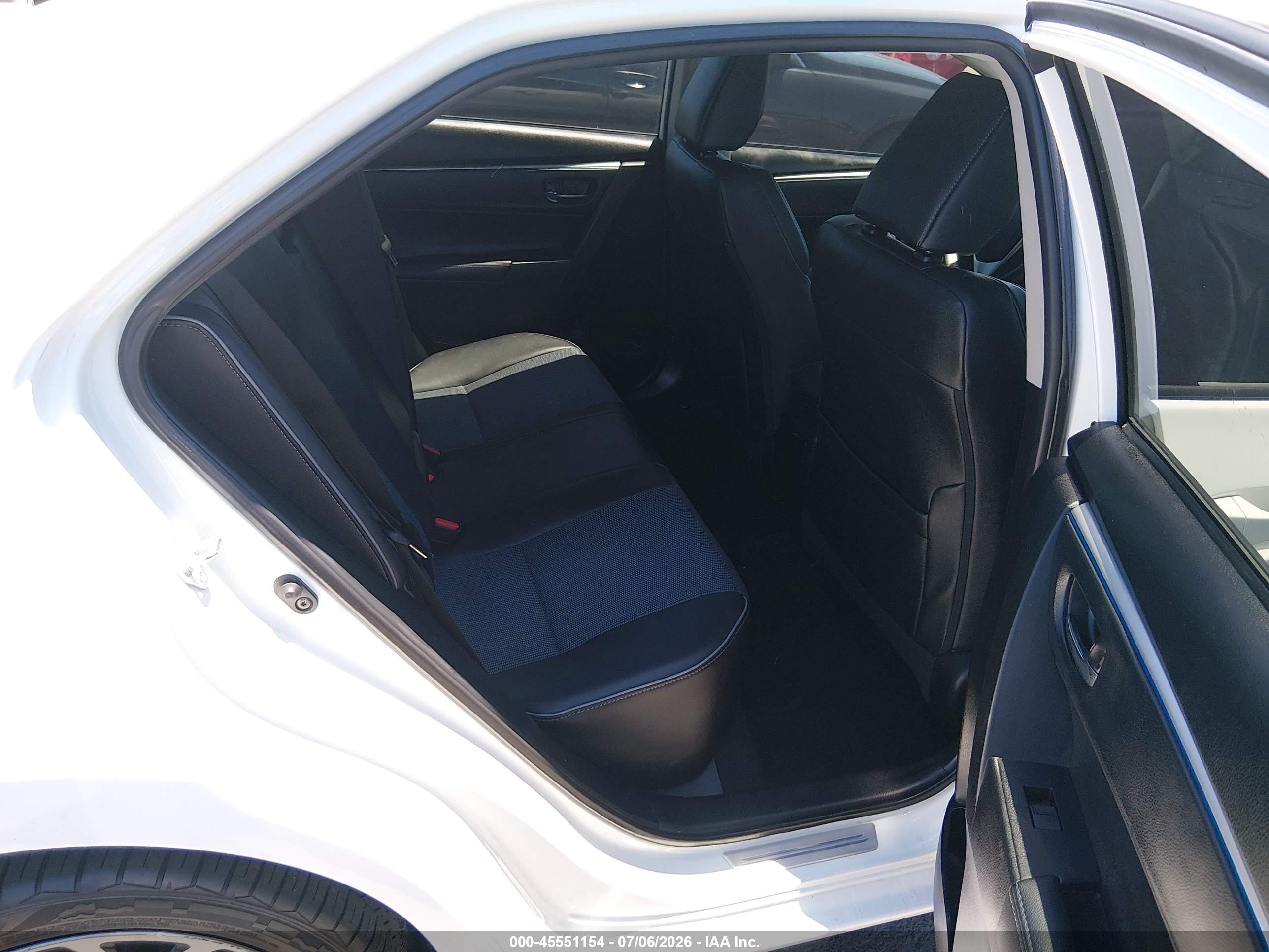 2015 Toyota Corolla S Plus White vin: 5YFBURHE7FP354078