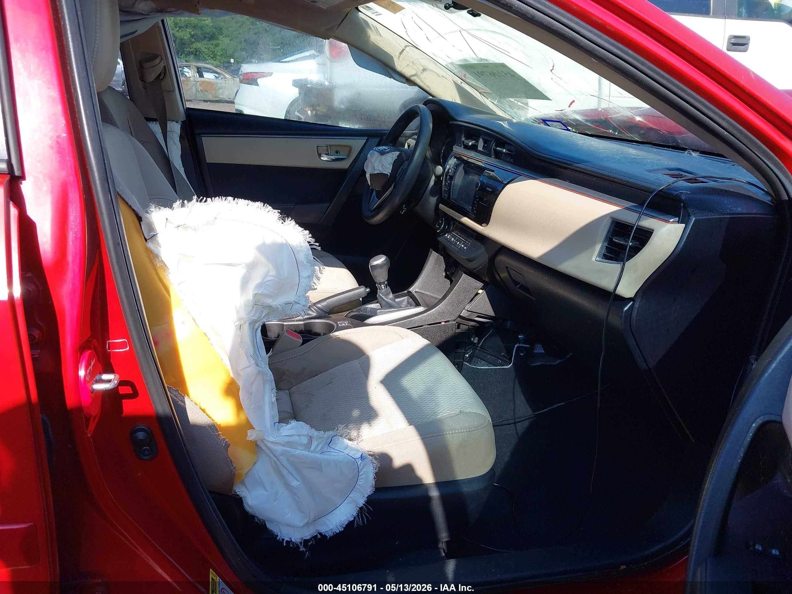 2016 Toyota Corolla Le Red vin: 5YFBURHE7GP405385