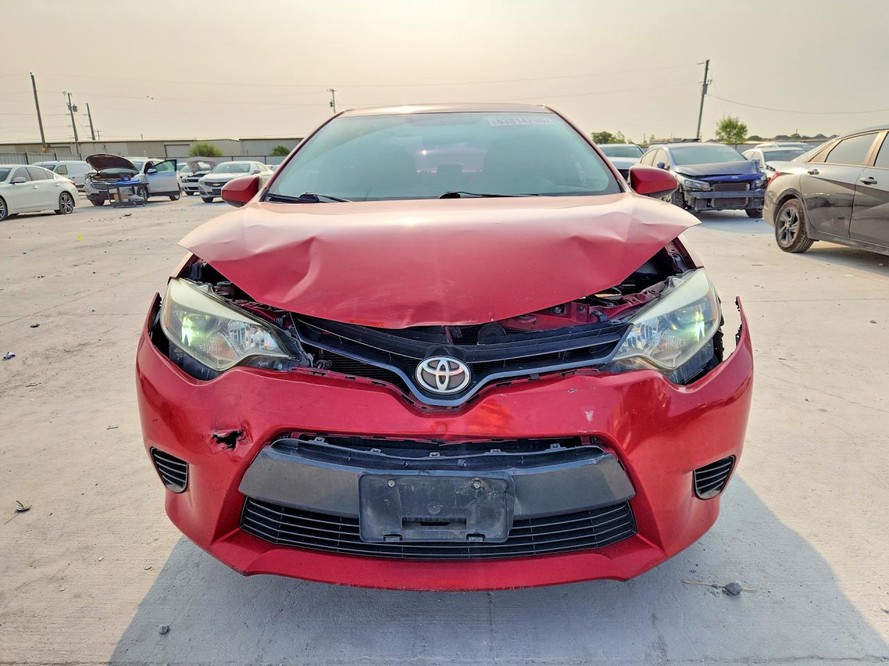2016 Toyota Corolla Le Red vin: 5YFBURHE7GP418539