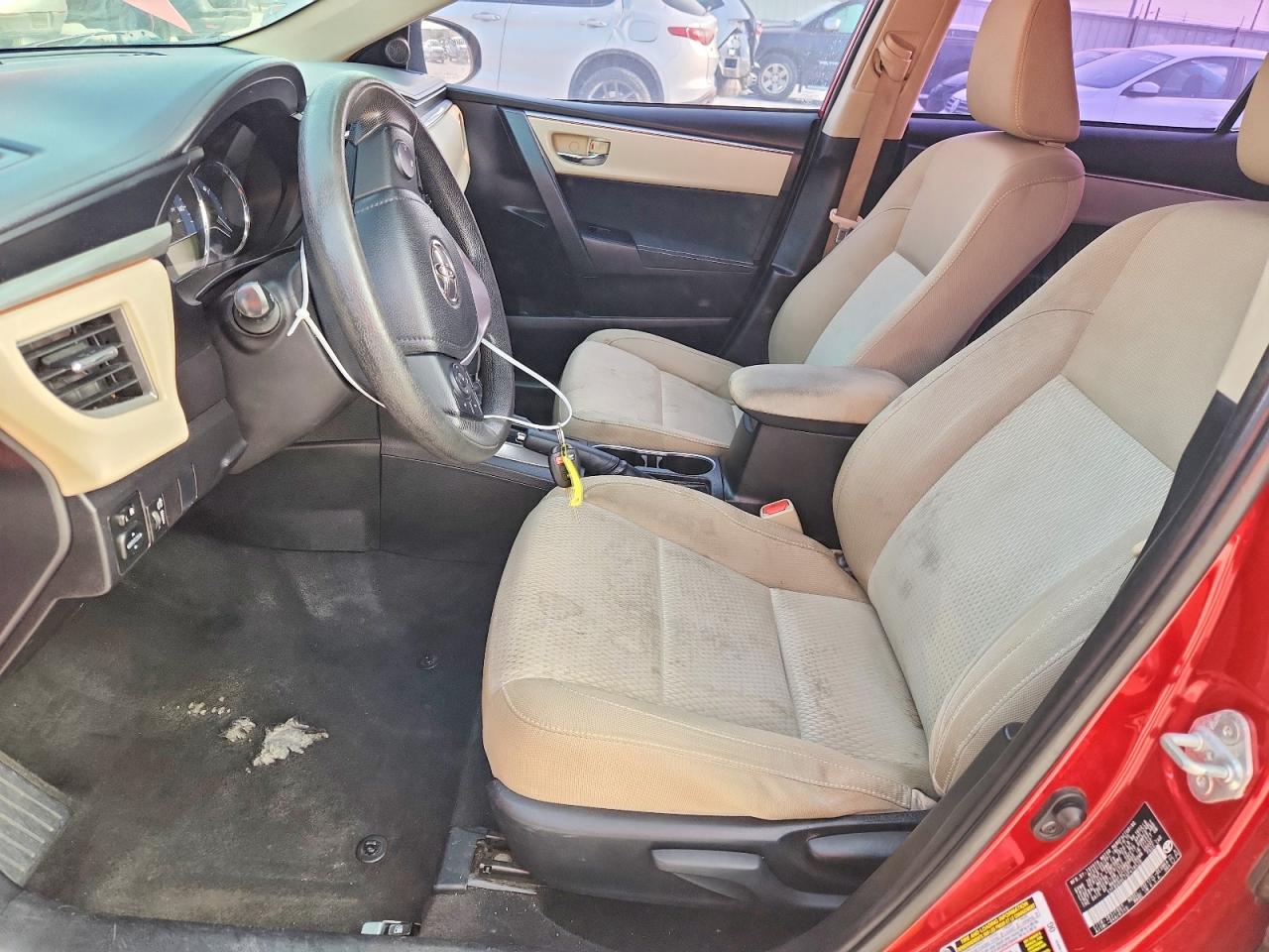 2016 Toyota Corolla Le Red vin: 5YFBURHE7GP418539