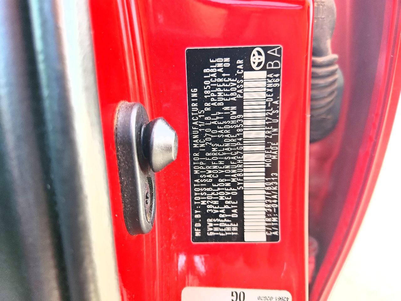 2016 Toyota Corolla Le Red vin: 5YFBURHE7GP418539