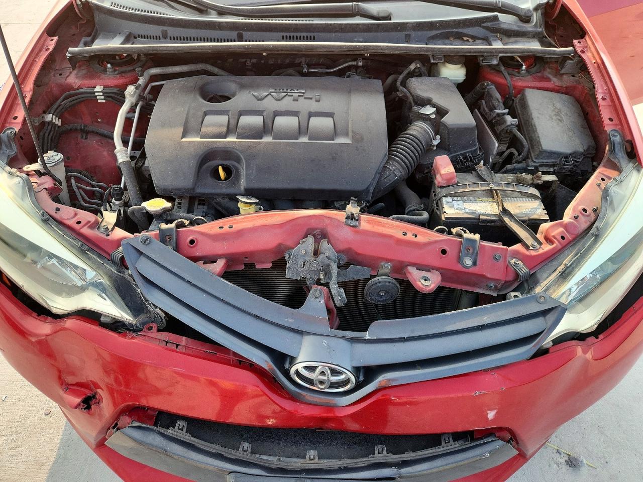 2016 Toyota Corolla Le Red vin: 5YFBURHE7GP418539