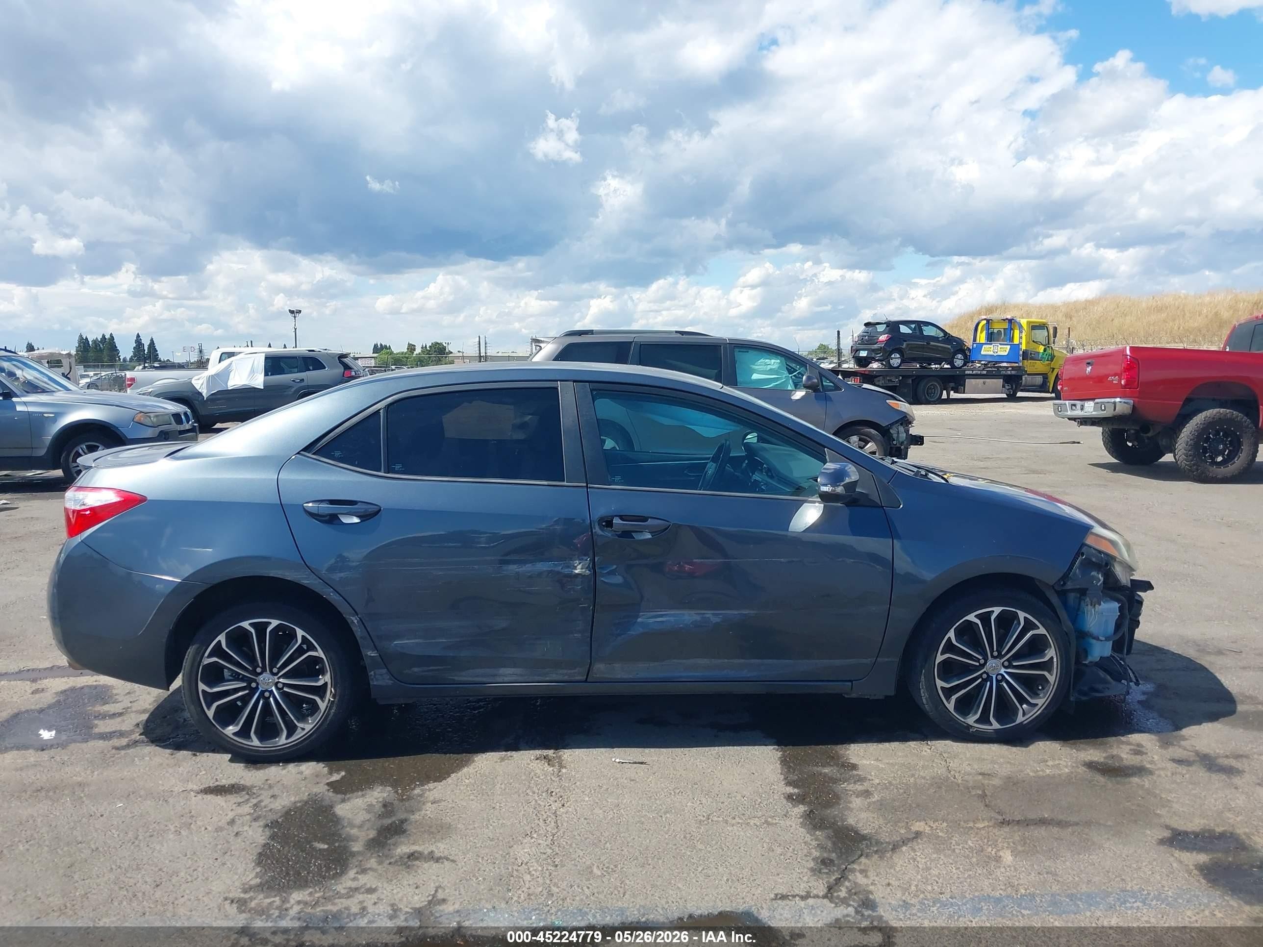2016 Toyota Corolla S Plus Blue vin: 5YFBURHE7GP435079