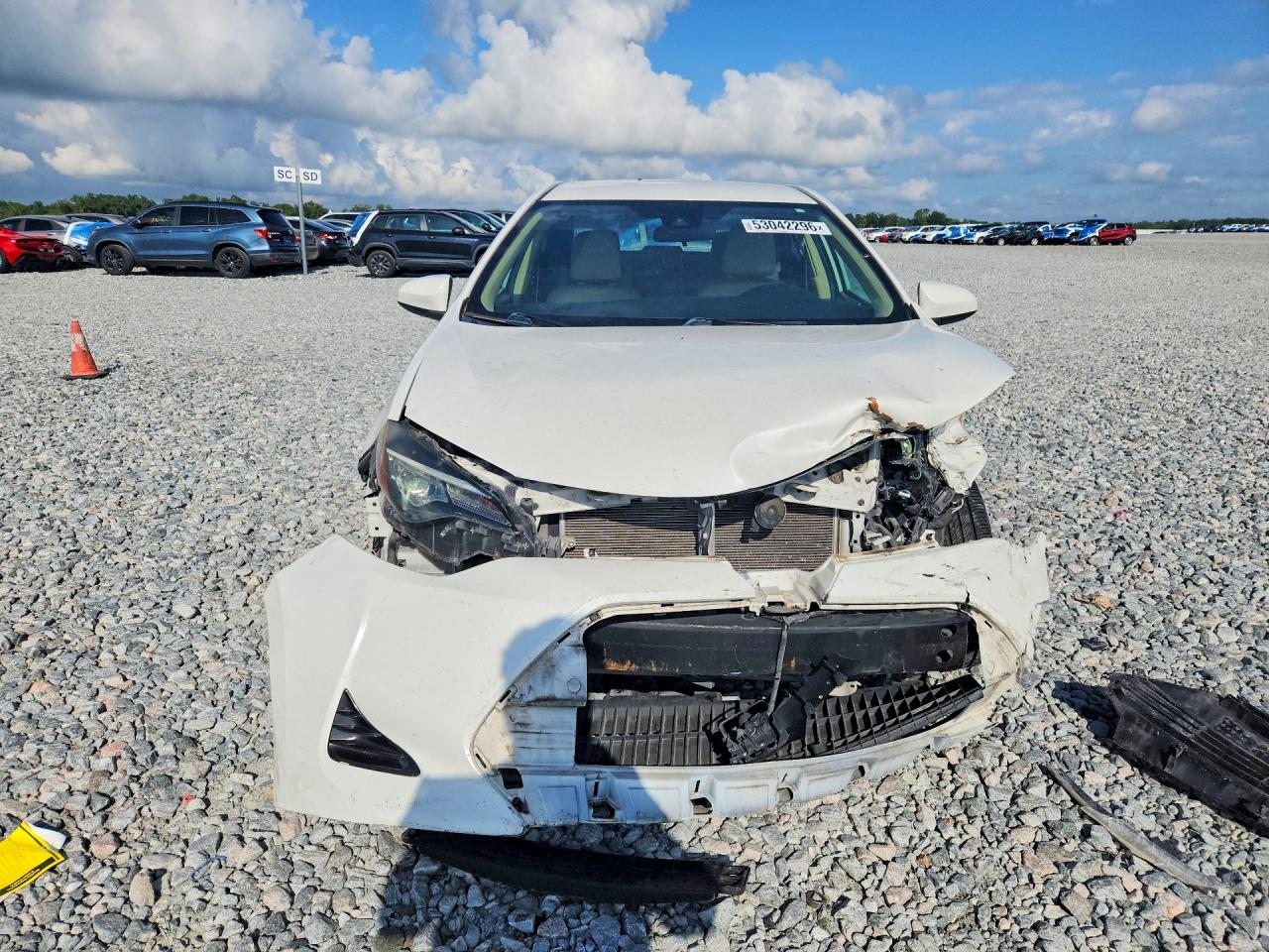2019 Toyota Corolla Le Белый vin: 5YFBURHE7KP876168