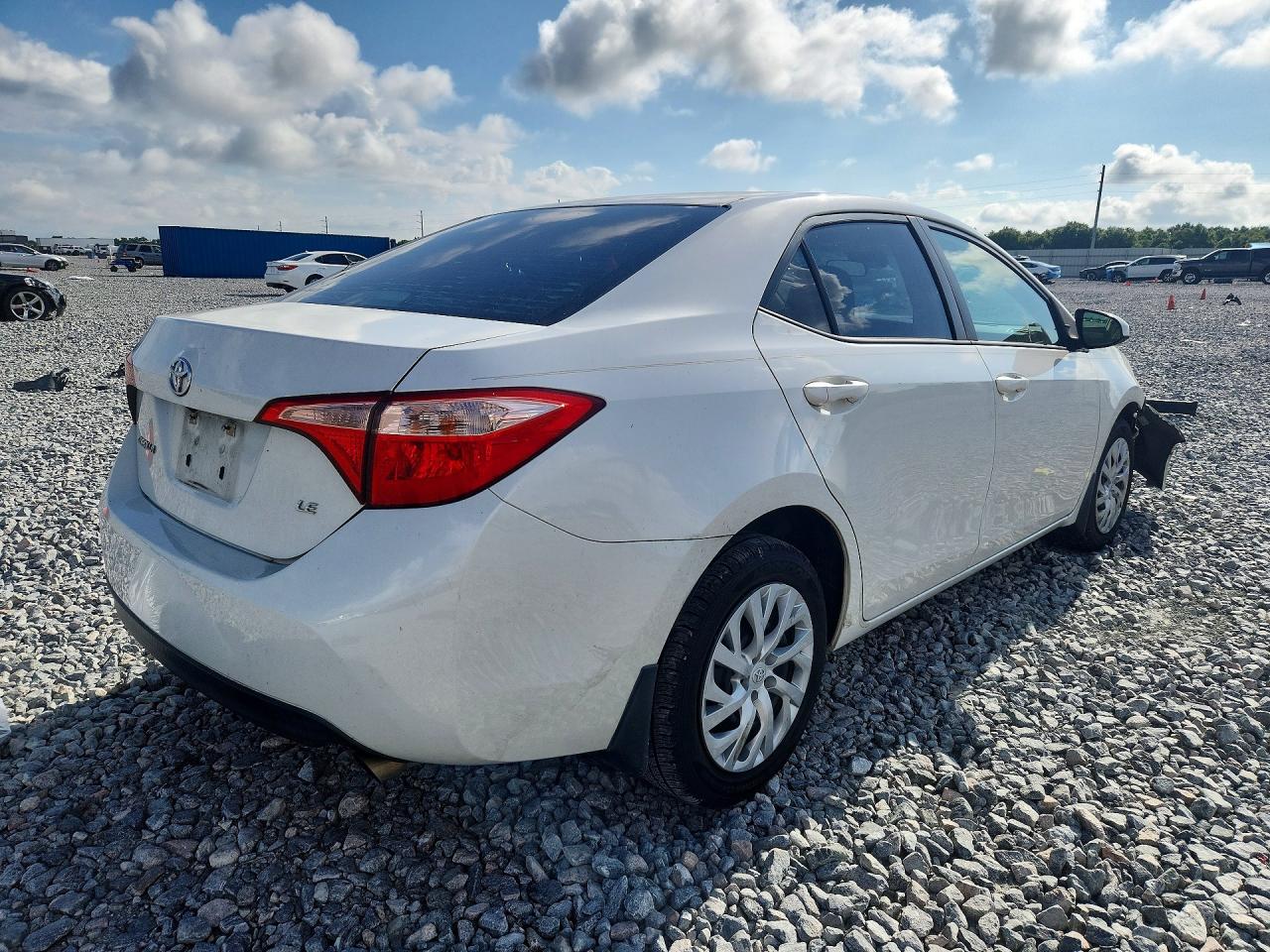 2019 Toyota Corolla Le Белый vin: 5YFBURHE7KP876168