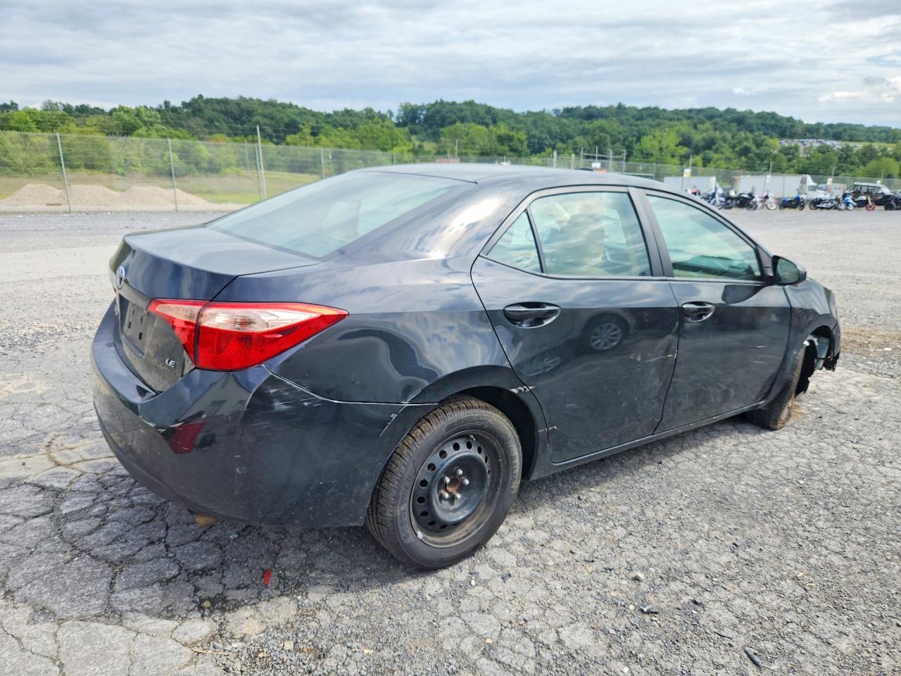 2019 Toyota Corolla Le Black vin: 5YFBURHE7KP901411