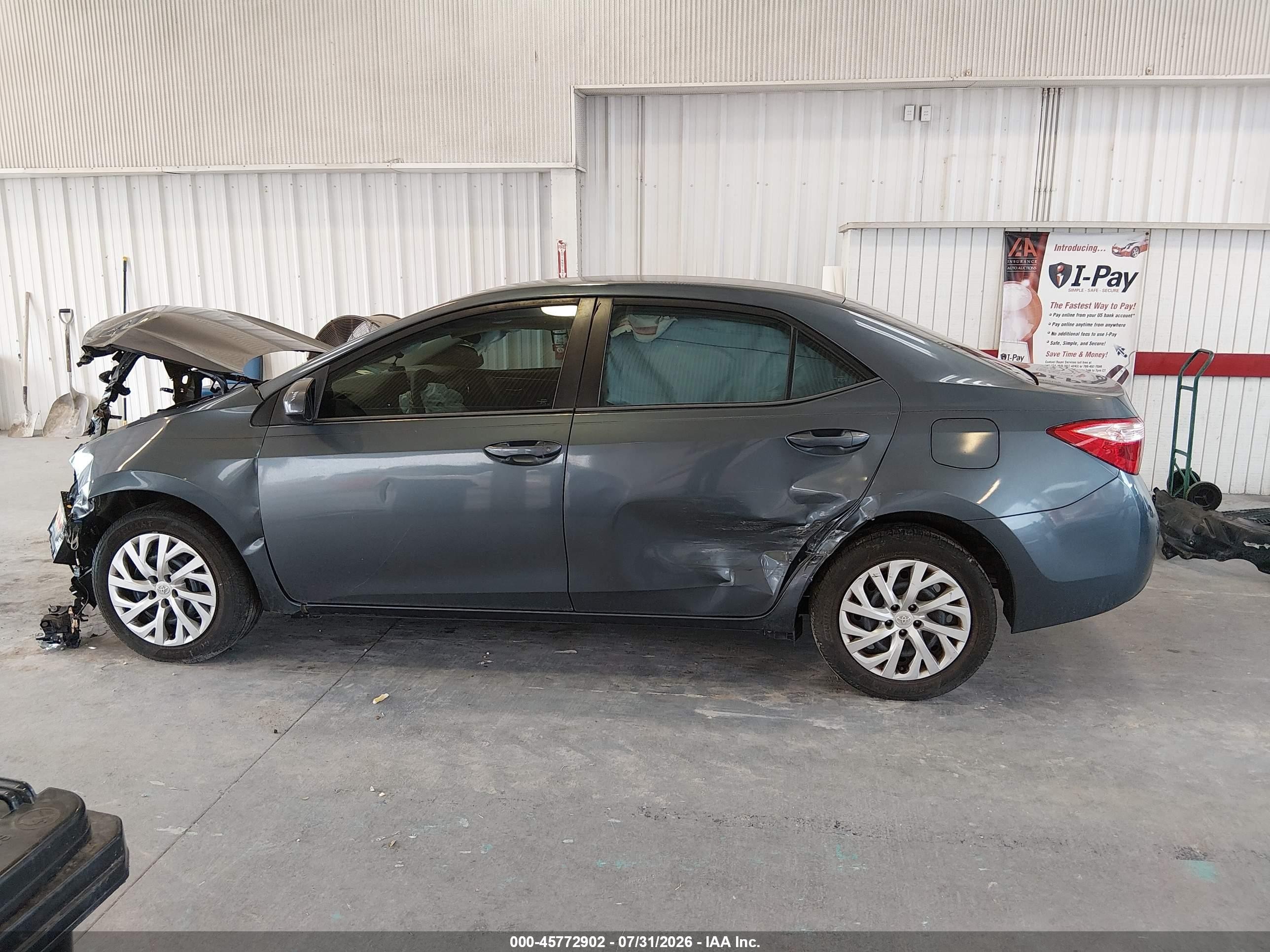 2019 Toyota Corolla Le Green vin: 5YFBURHE7KP943383