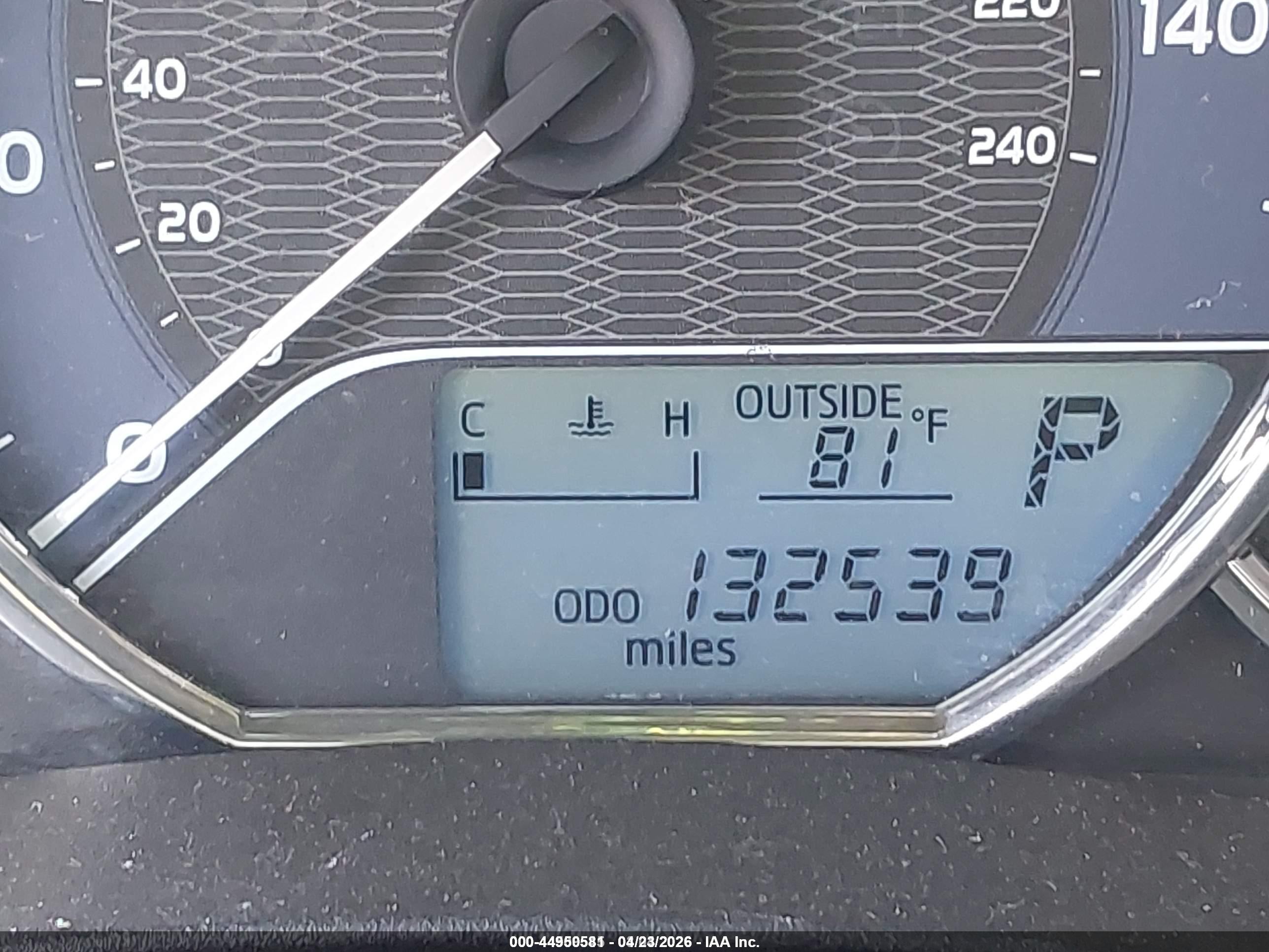 2014 Toyota Corolla Le Plus Серый vin: 5YFBURHE8EP001573