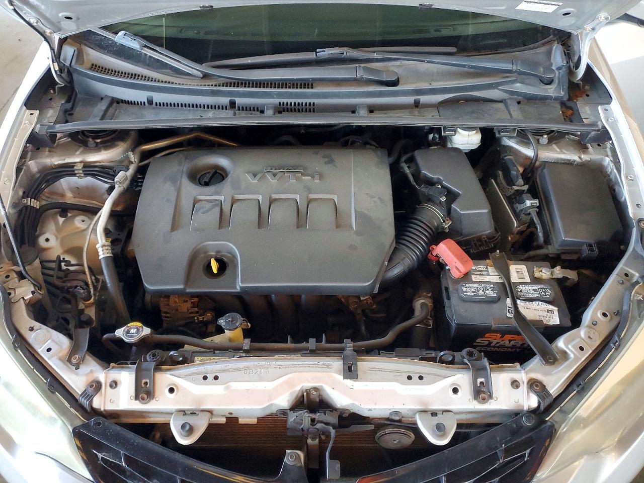 2014 Toyota Corolla S Plus Silver vin: 5YFBURHE8EP033794