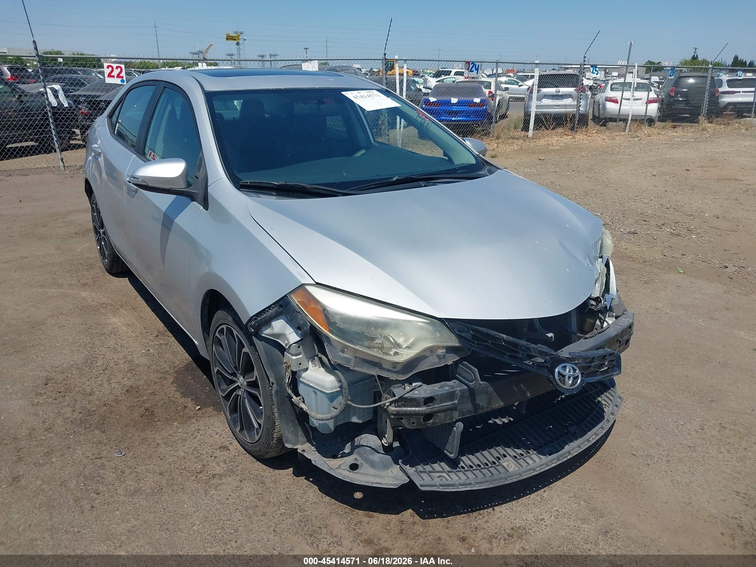 2014 Toyota Corolla S Plus Silver vin: 5YFBURHE8EP034315