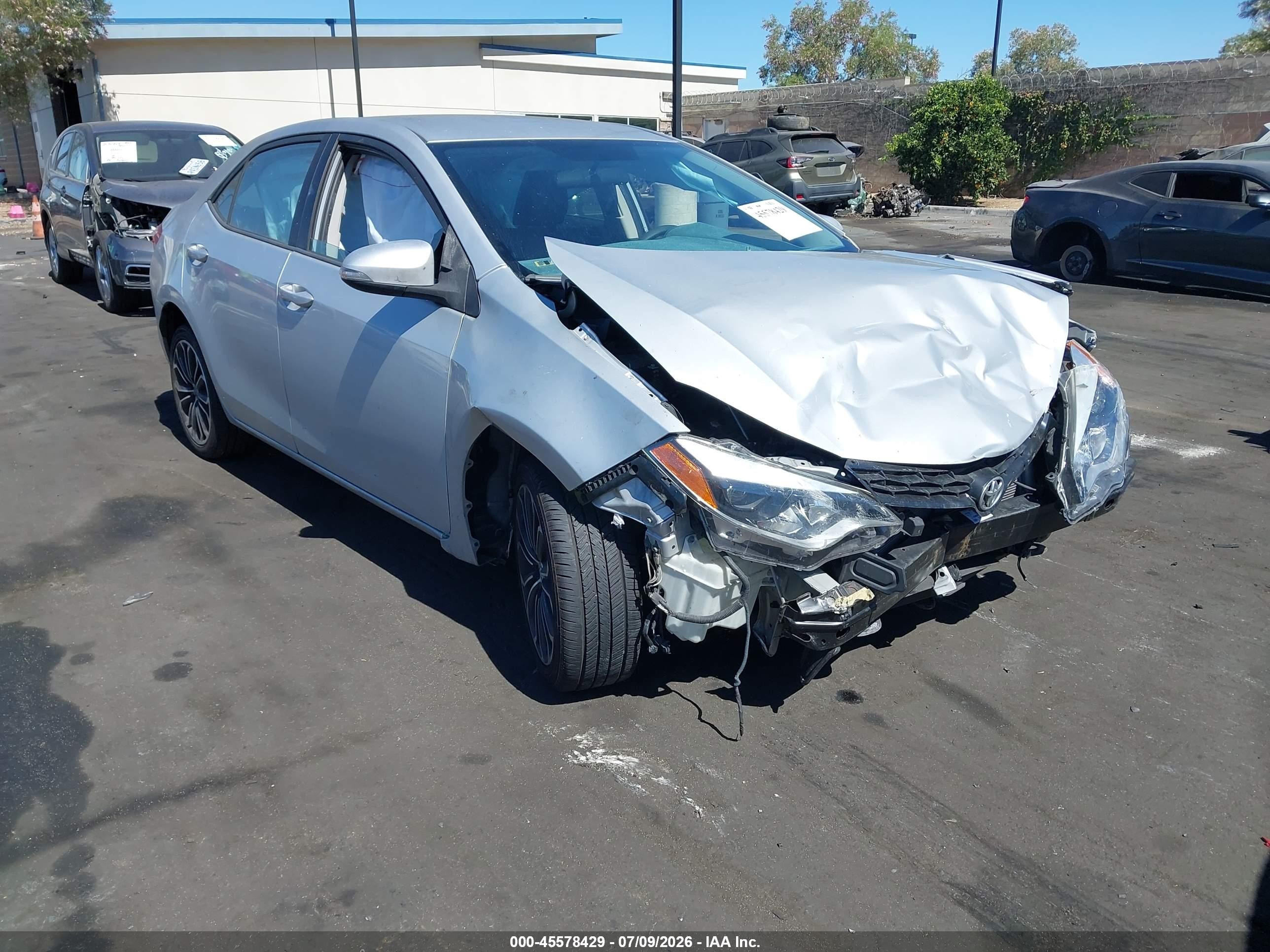 2014 Toyota Corolla S Plus Серебряный vin: 5YFBURHE8EP061823