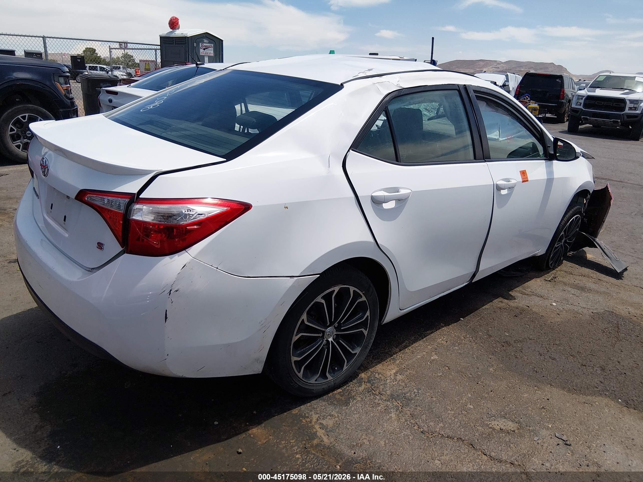 2014 Toyota Corolla S Plus White vin: 5YFBURHE8EP070358