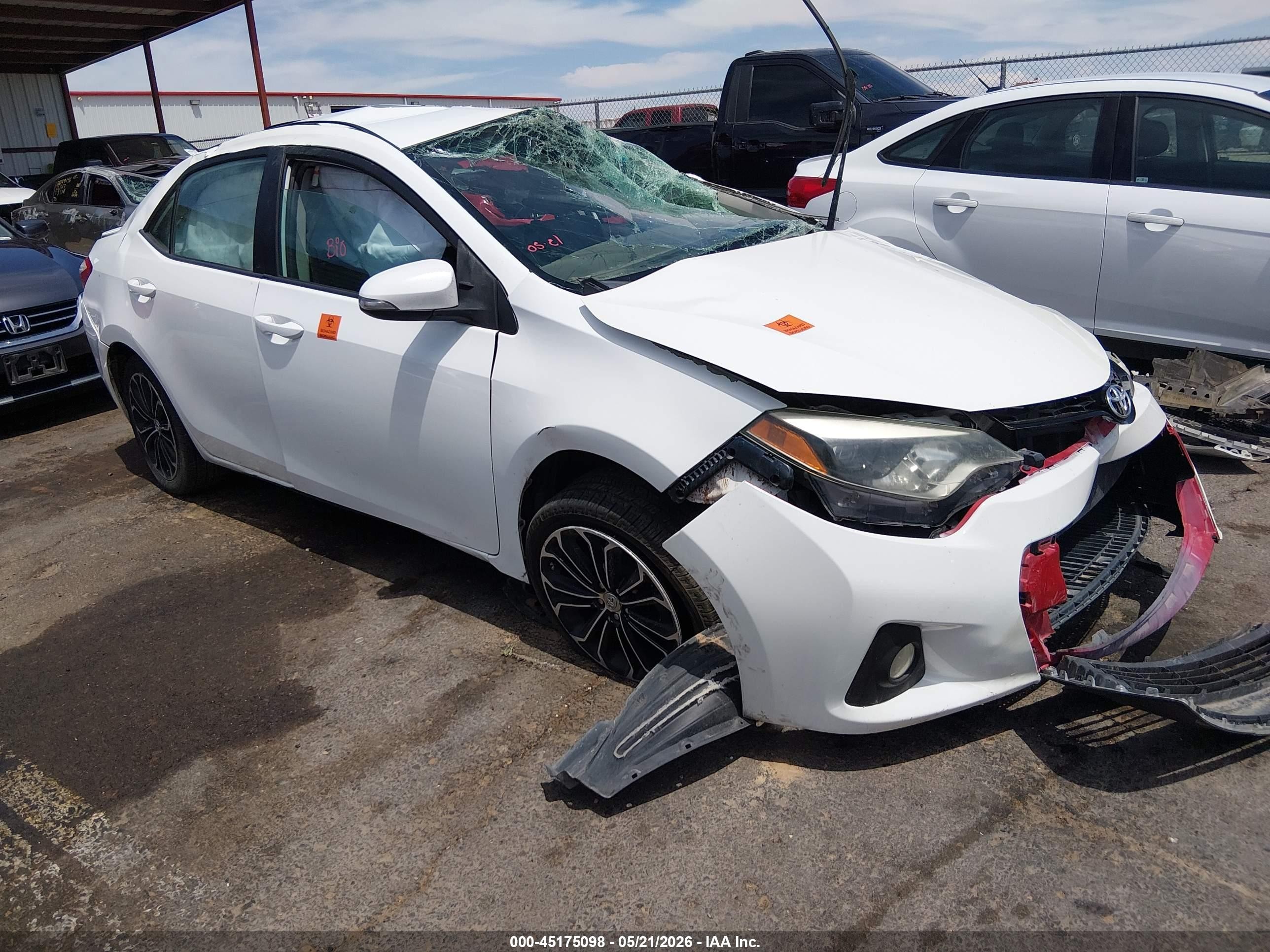 2014 Toyota Corolla S Plus White vin: 5YFBURHE8EP070358
