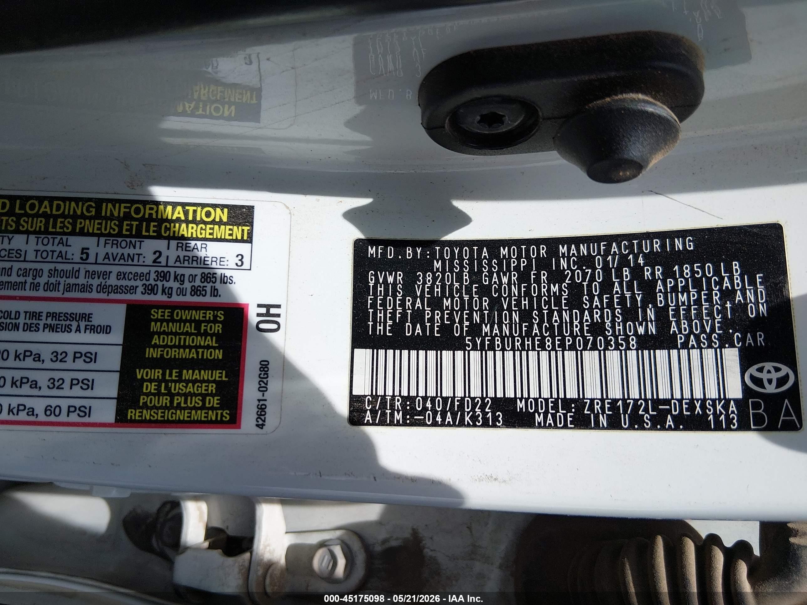 2014 Toyota Corolla S Plus White vin: 5YFBURHE8EP070358