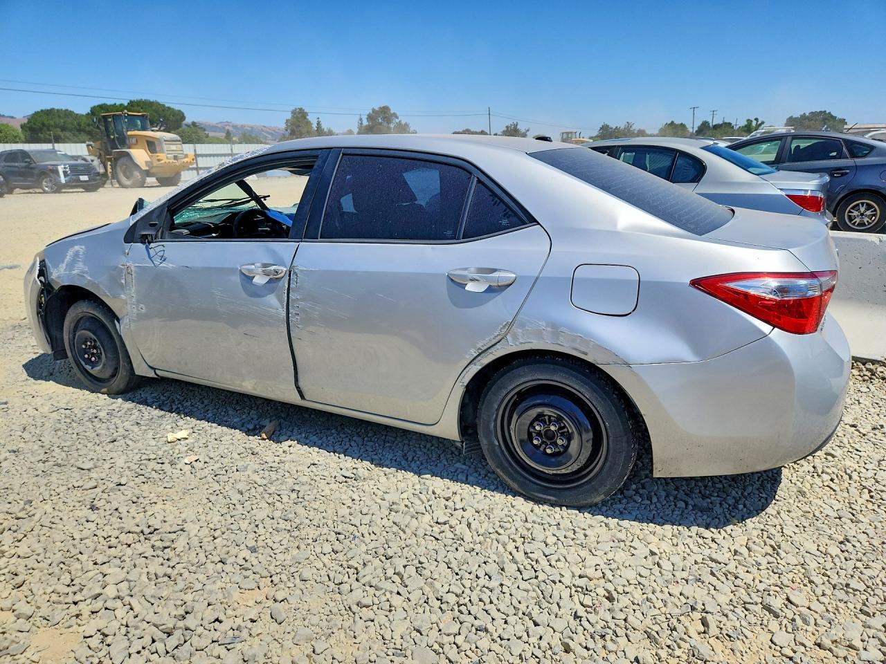 2014 Toyota Corolla Le Premium Silver vin: 5YFBURHE8EP075236