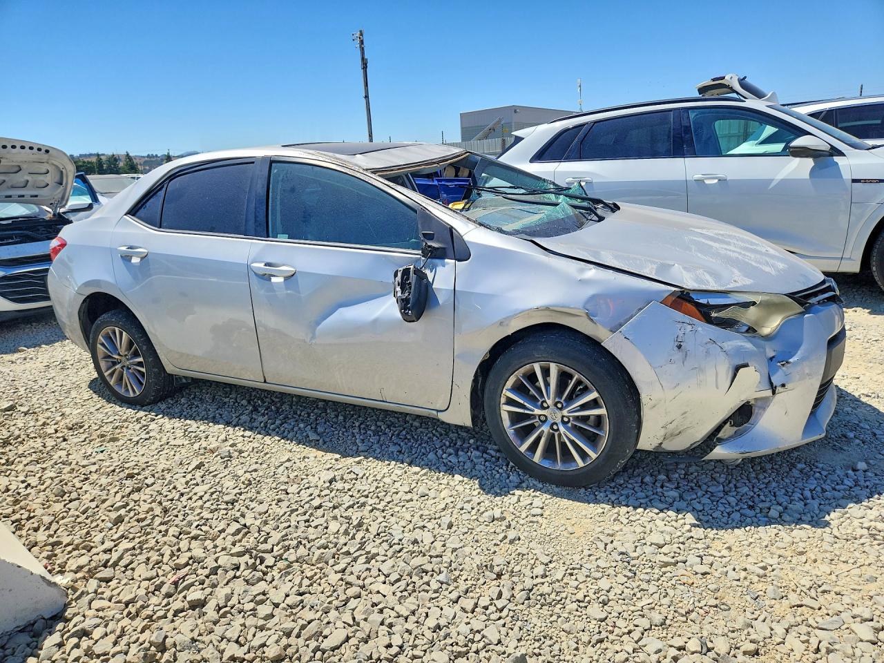 2014 Toyota Corolla Le Premium Silver vin: 5YFBURHE8EP075236