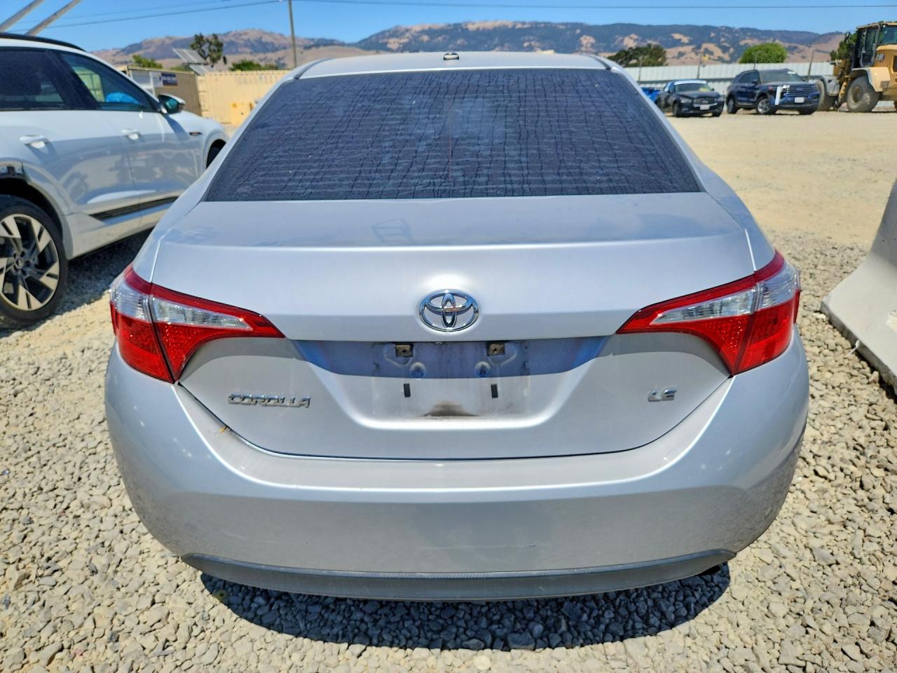 2014 Toyota Corolla Le Premium Silver vin: 5YFBURHE8EP075236