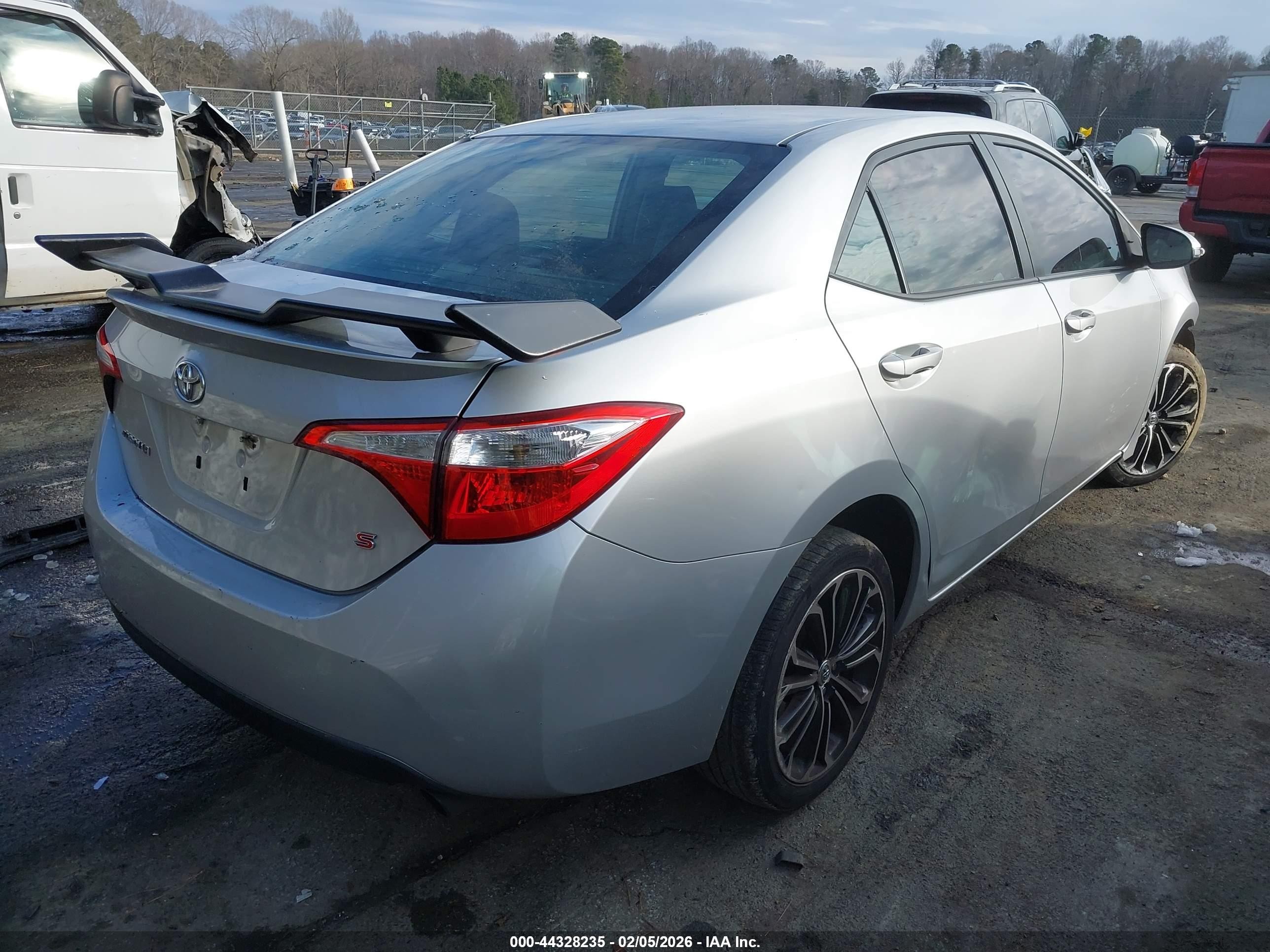 2014 Toyota Corolla S Plus Silver vin: 5YFBURHE8EP075544