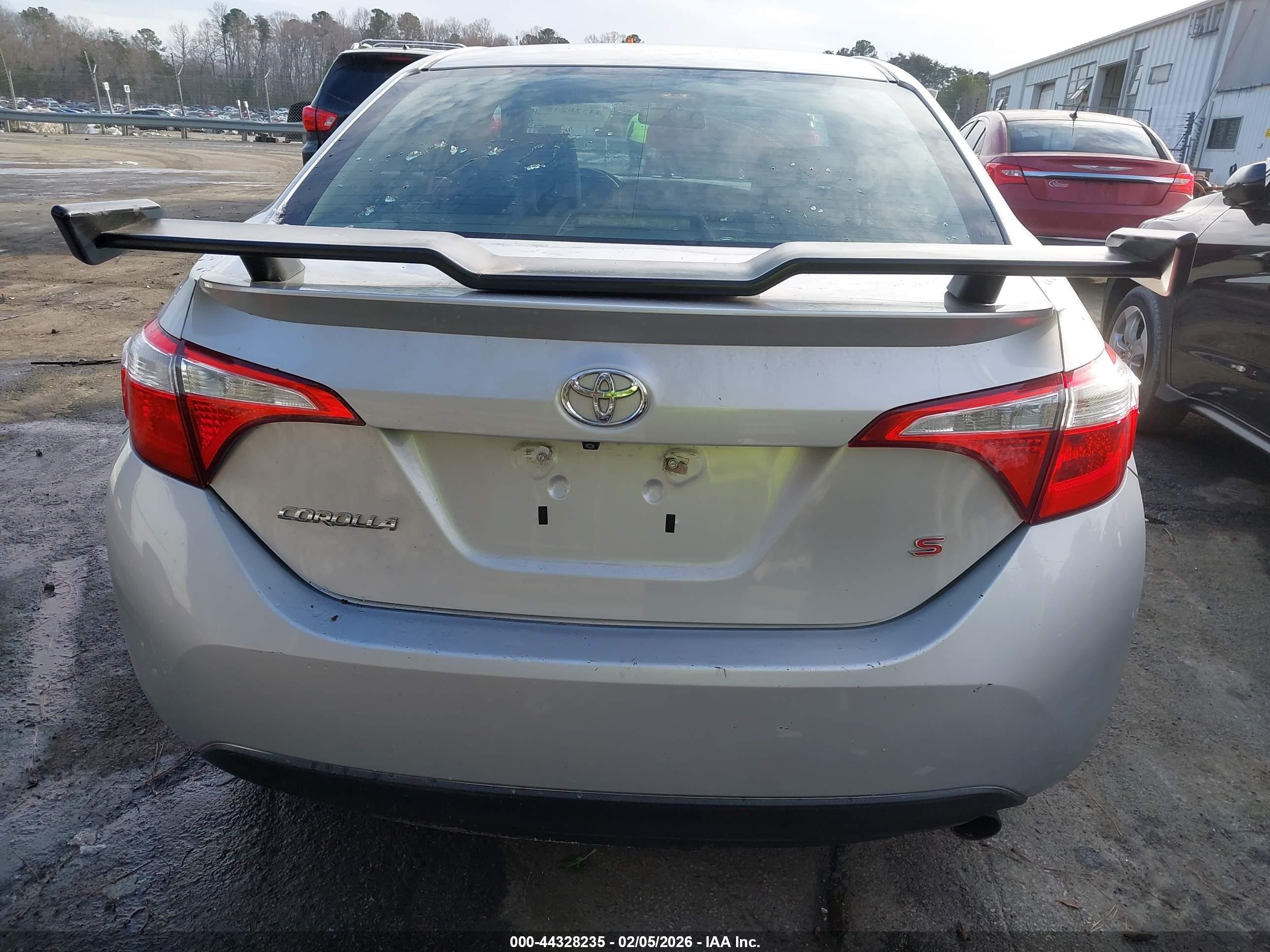 2014 Toyota Corolla S Plus Silver vin: 5YFBURHE8EP075544