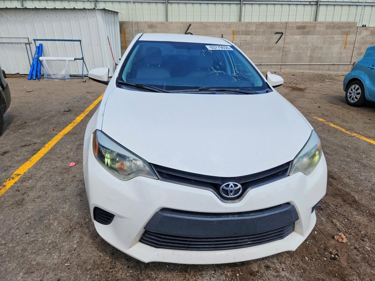 2014 Toyota Corolla Le White vin: 5YFBURHE8EP100149