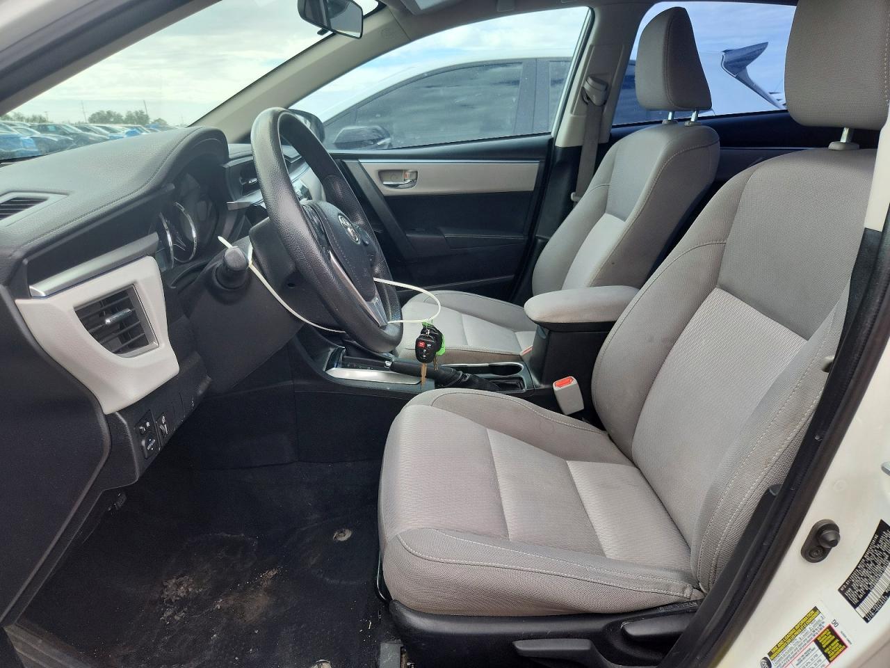 2014 Toyota Corolla Le White vin: 5YFBURHE8EP100149
