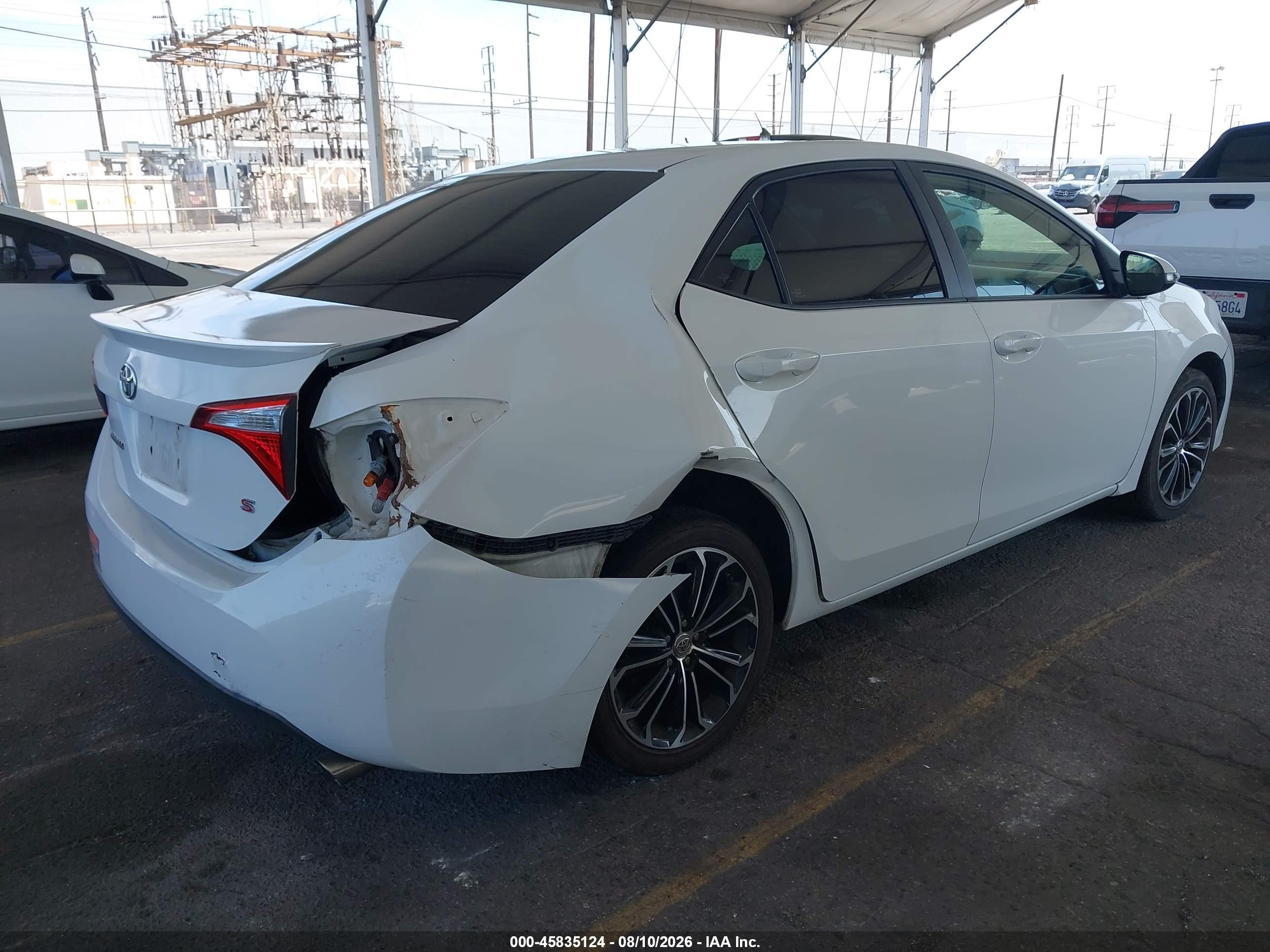 2014 Toyota Corolla S Premium White vin: 5YFBURHE8EP113046