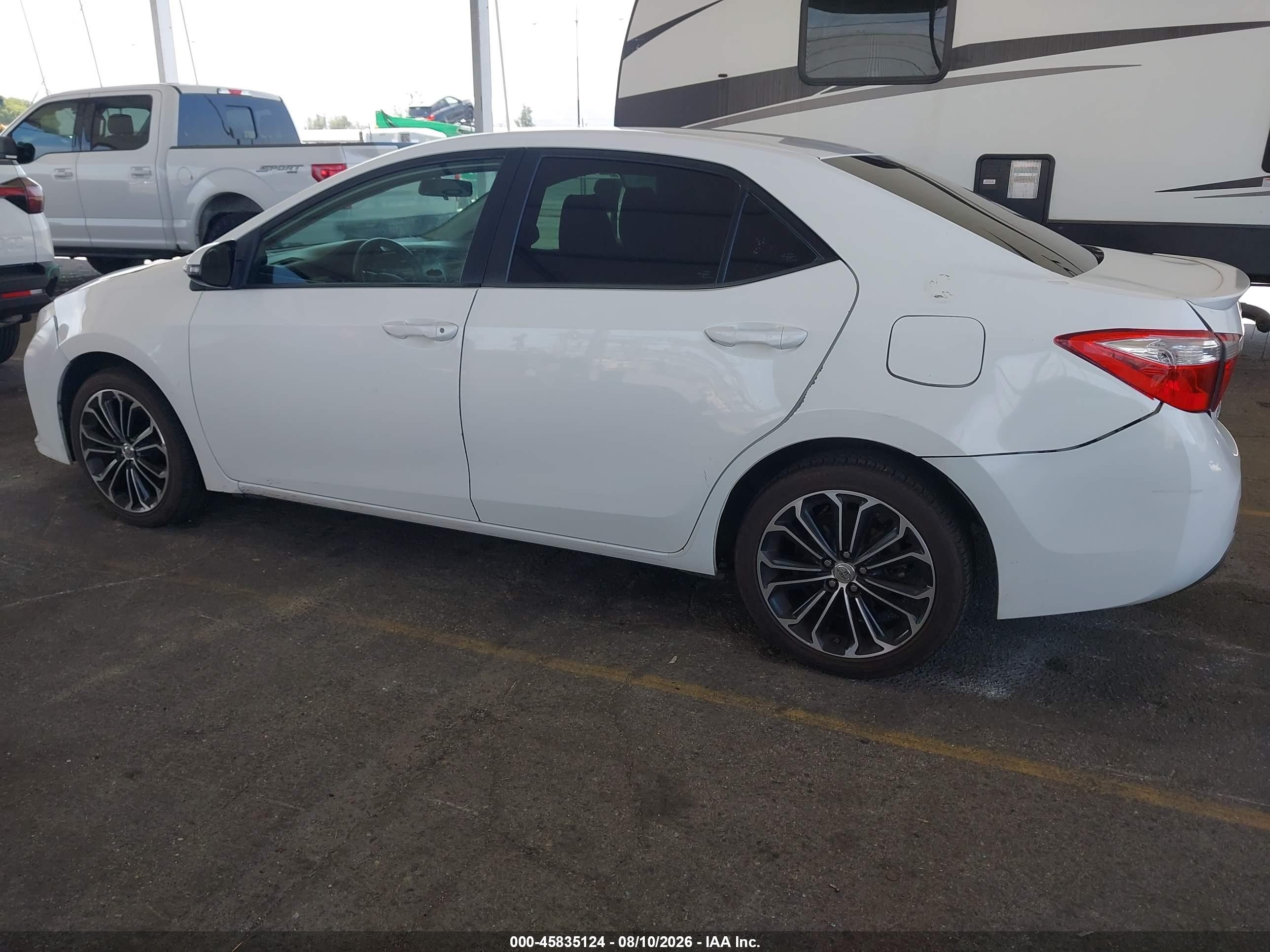 2014 Toyota Corolla S Premium White vin: 5YFBURHE8EP113046