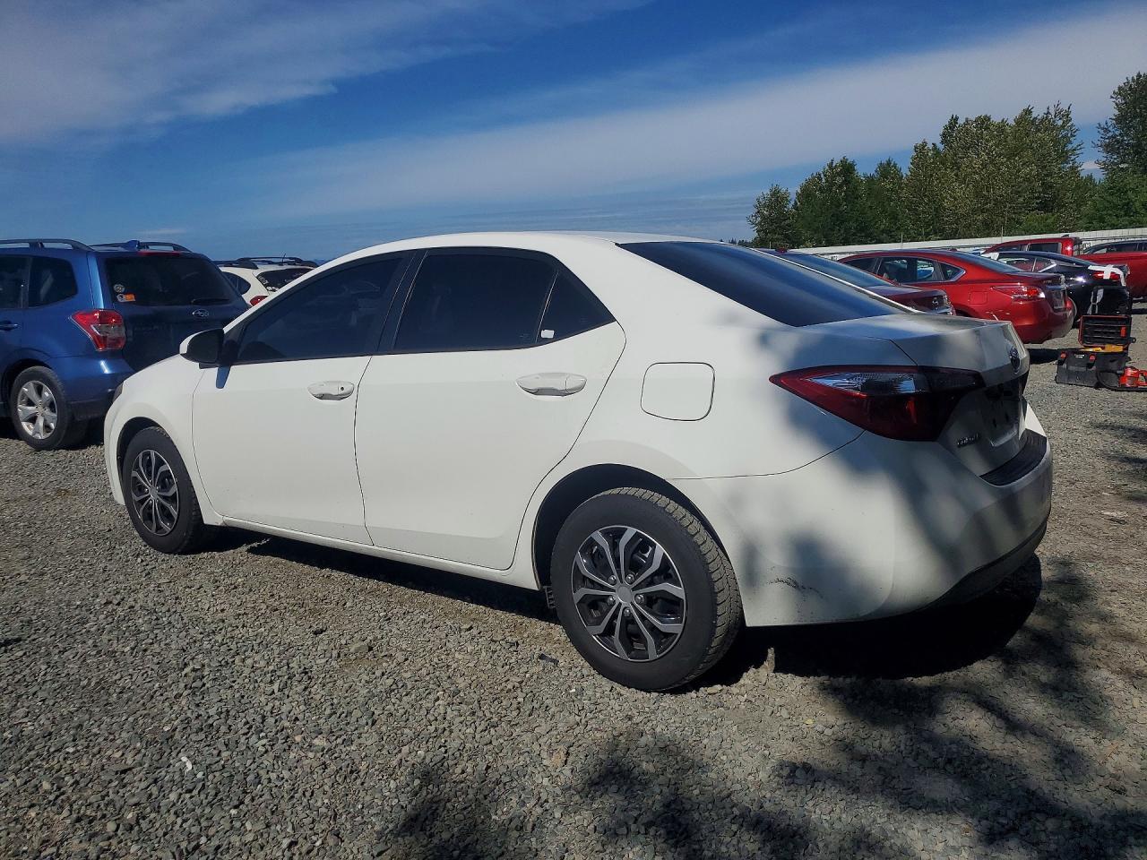 2014 Toyota Corolla L White vin: 5YFBURHE8EP113905