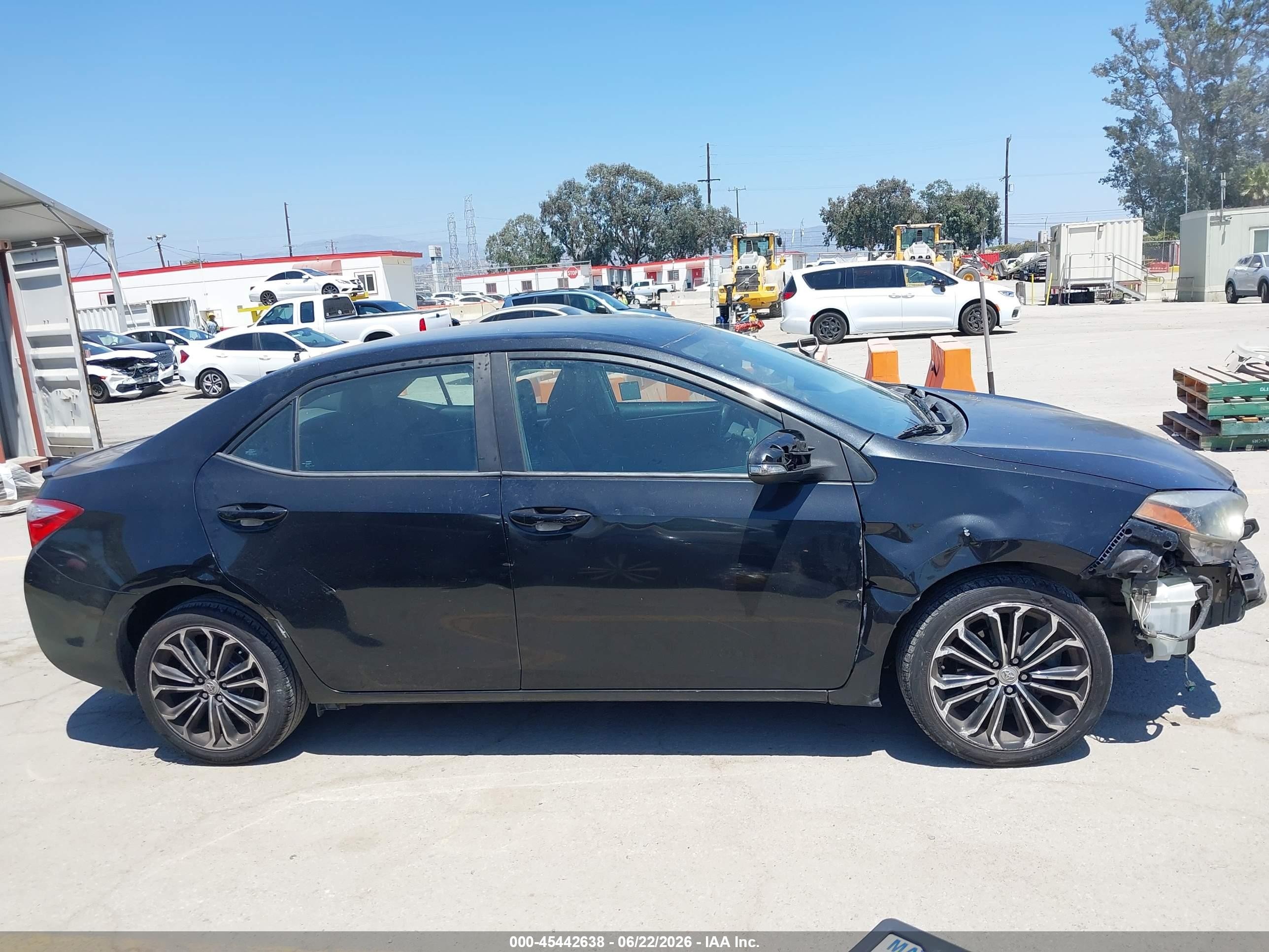 2014 Toyota Corolla S Plus Black vin: 5YFBURHE8EP127271