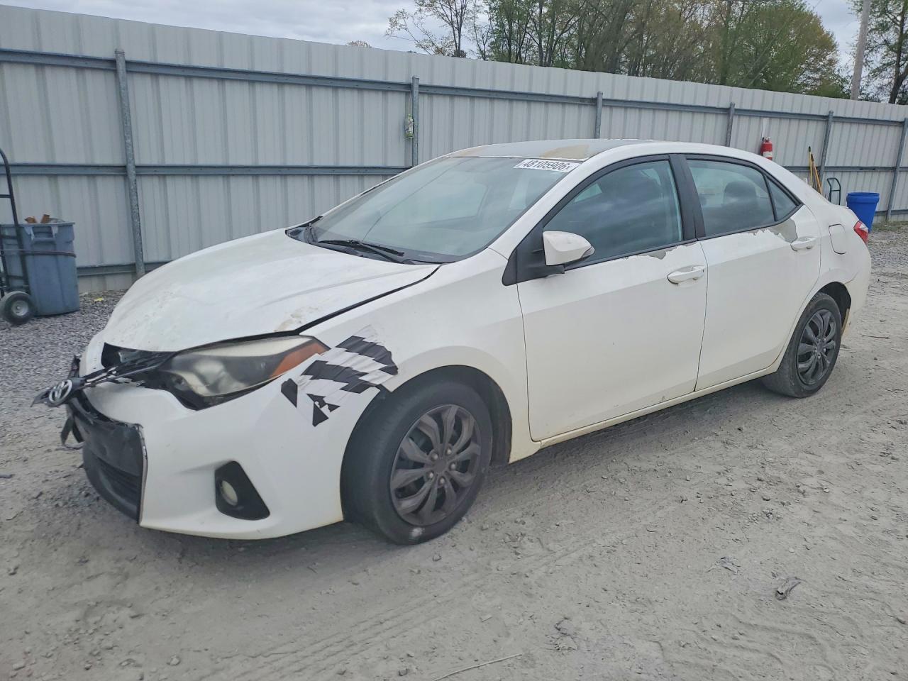 2014 Toyota Corolla S White vin: 5YFBURHE8EP133975