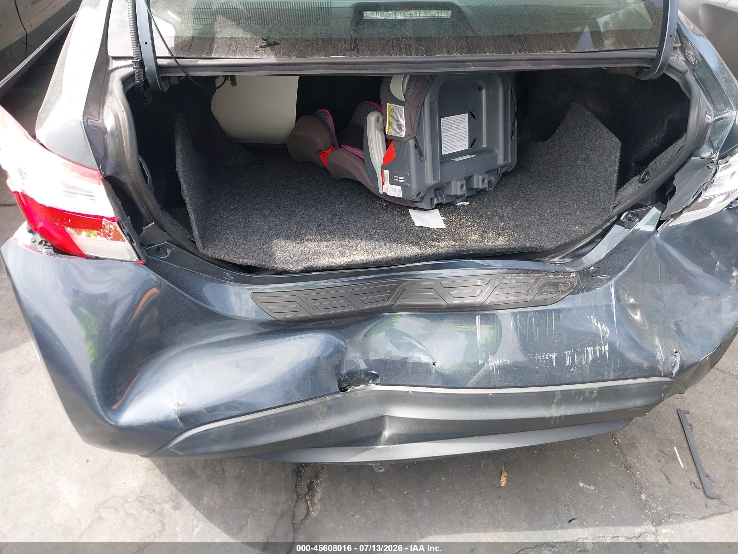 2014 Toyota Corolla Le Plus Dark Blue vin: 5YFBURHE8EP147746