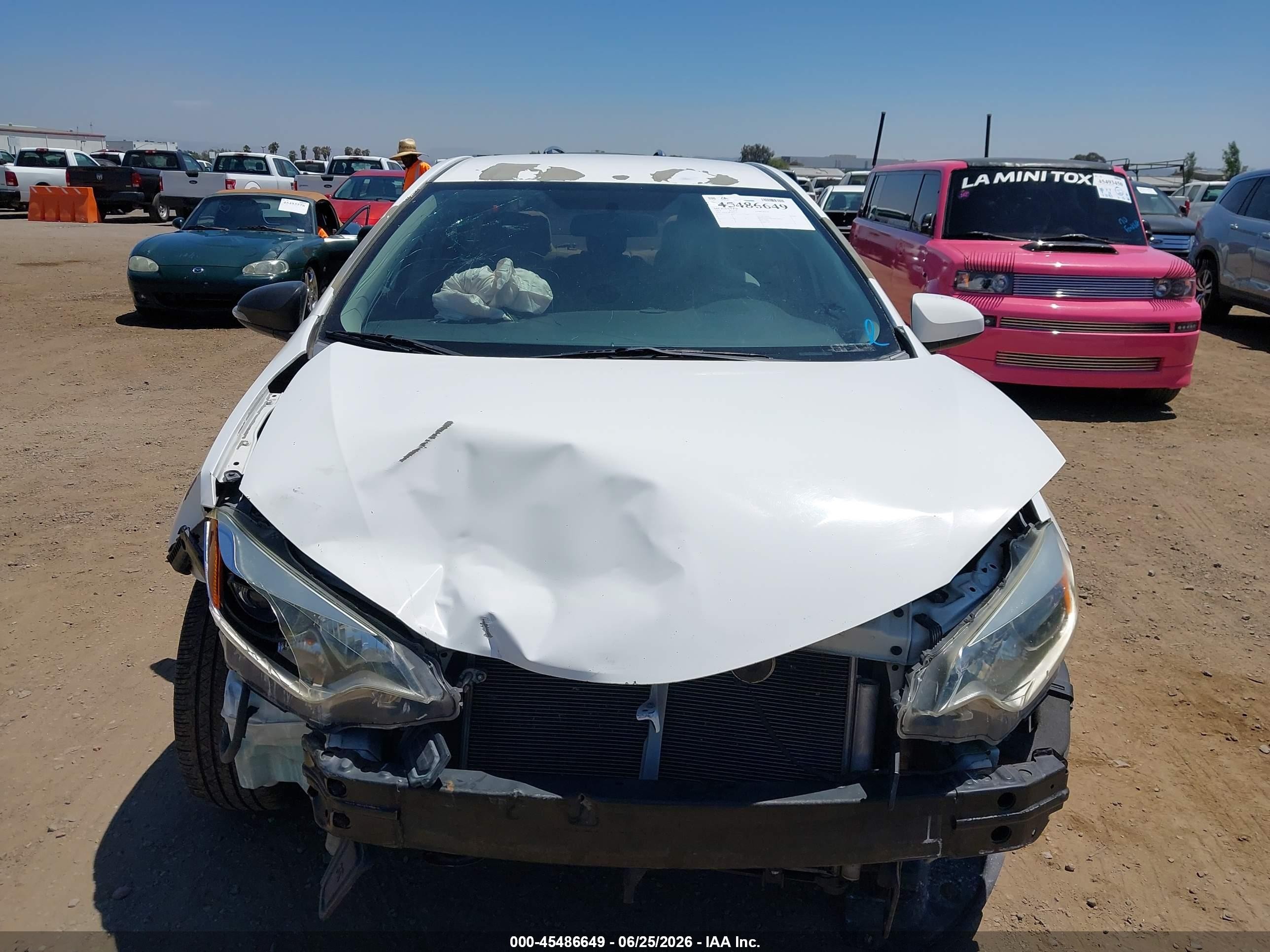 2014 Toyota Corolla Le White vin: 5YFBURHE8EP151599