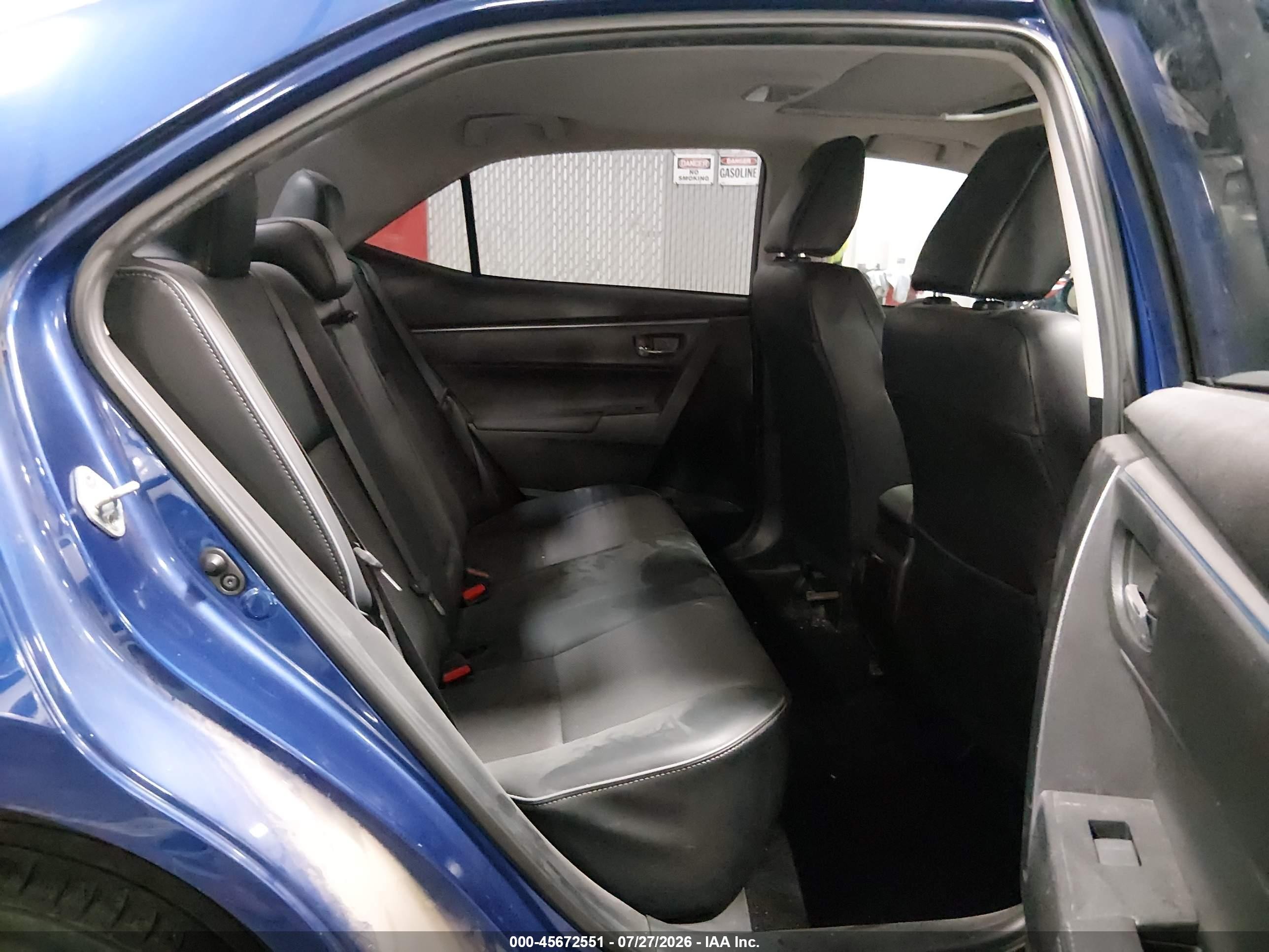 2015 Toyota Corolla S Plus Blue vin: 5YFBURHE8FP179601