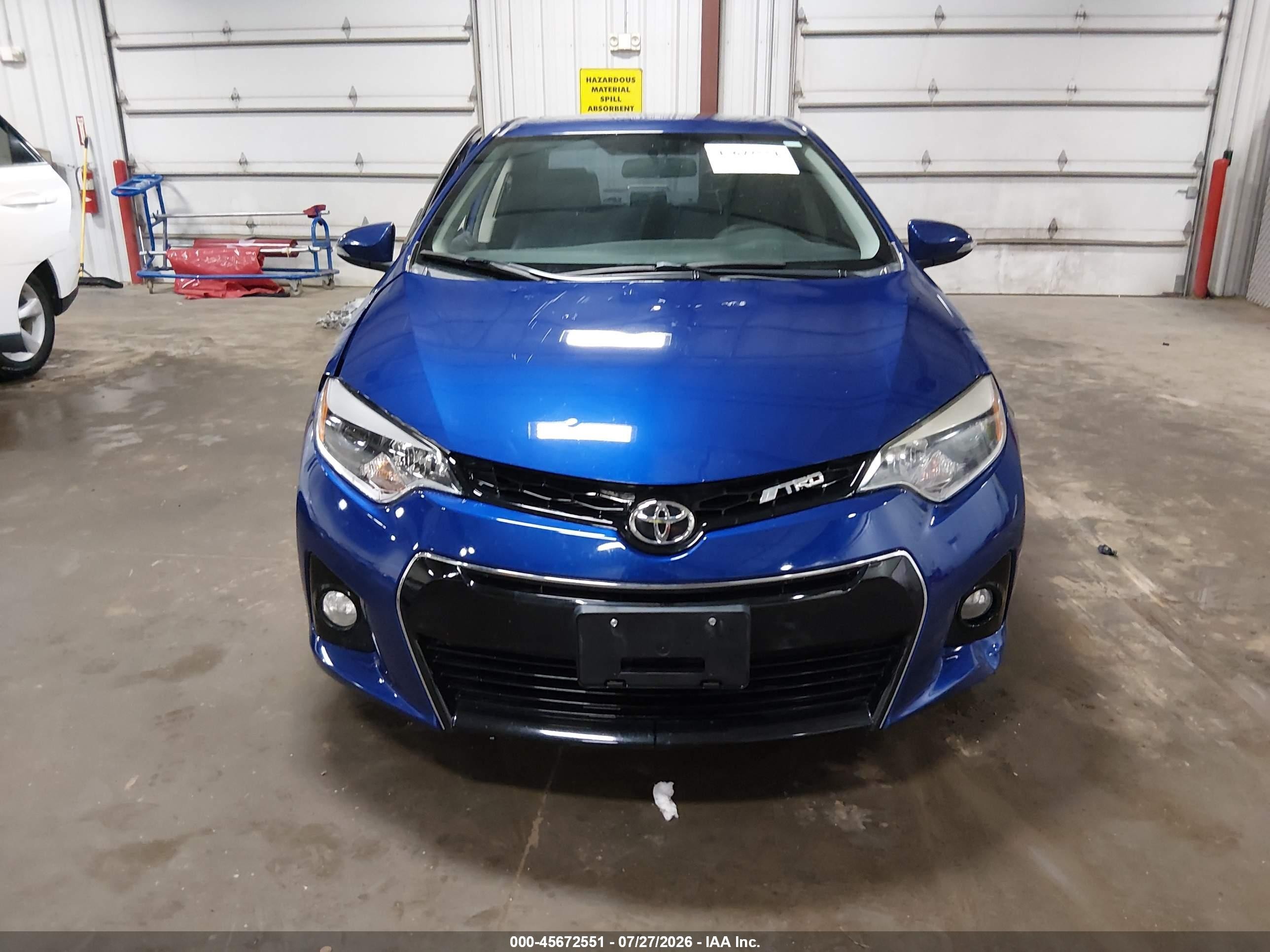 2015 Toyota Corolla S Plus Blue vin: 5YFBURHE8FP179601