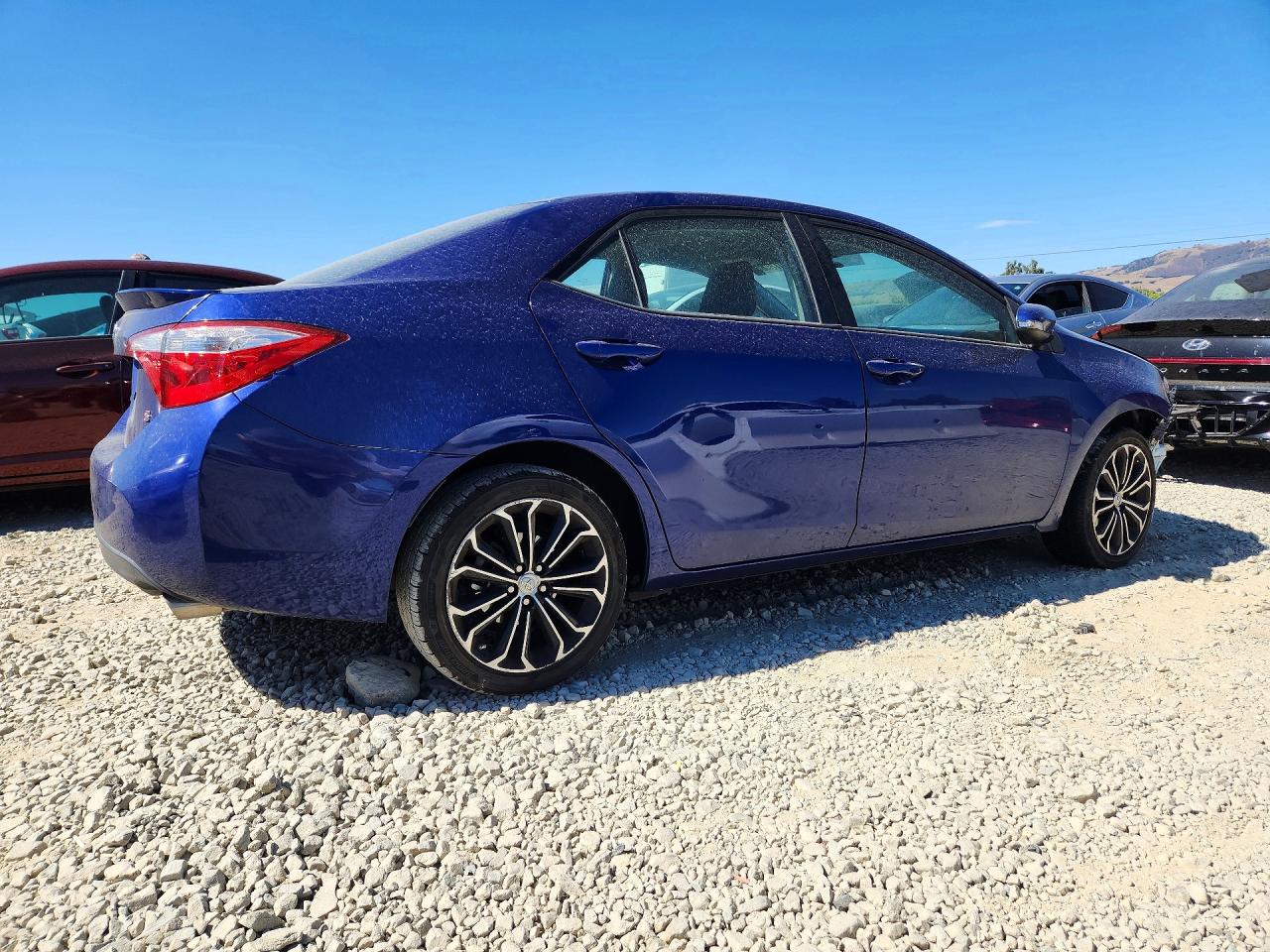 2015 Toyota Corolla S Plus Blue vin: 5YFBURHE8FP190582