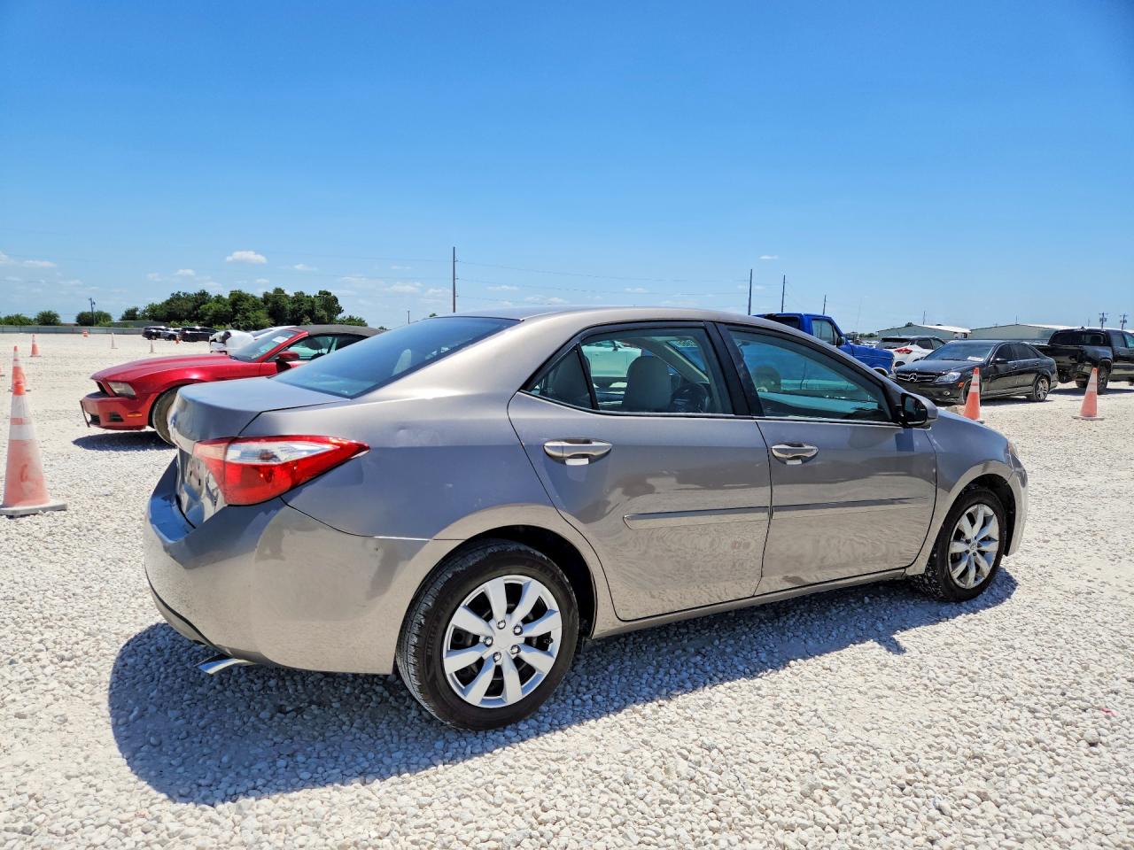 2015 Toyota Corolla Le Gray vin: 5YFBURHE8FP191182