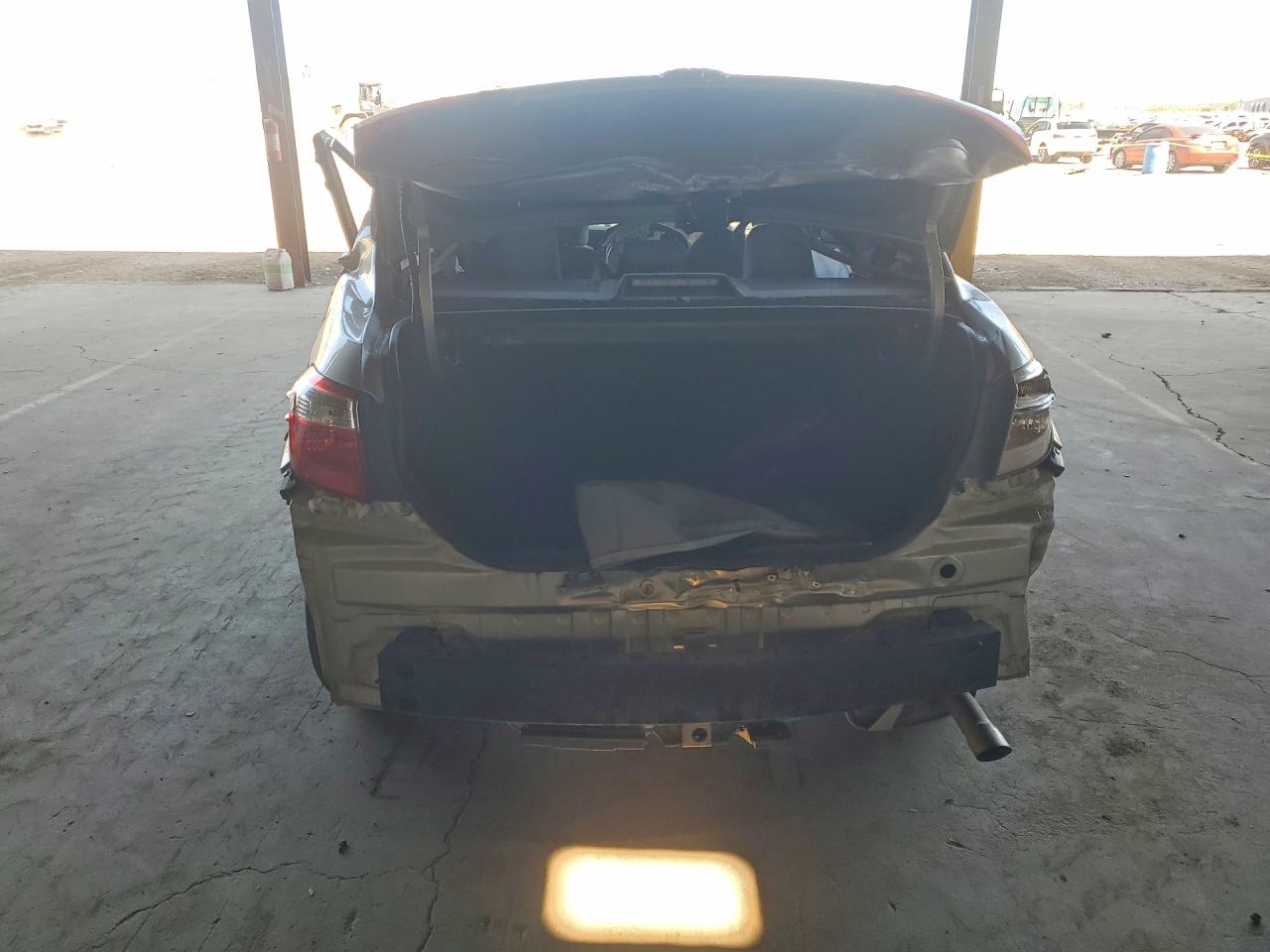 2015 Toyota Corolla Le Silver vin: 5YFBURHE8FP195751