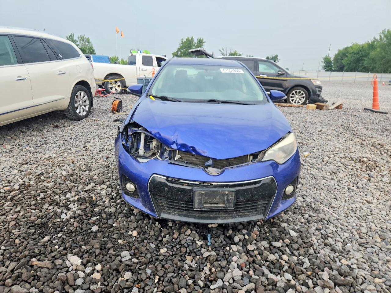 2015 Toyota Corolla S Plus Blue vin: 5YFBURHE8FP210121