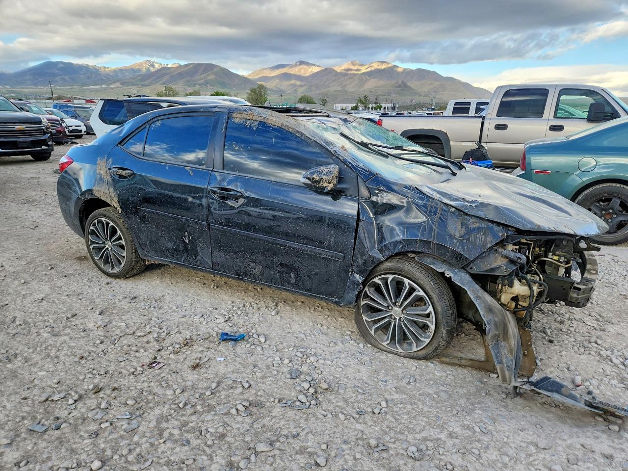 2015 Toyota Corolla S Plus Черный vin: 5YFBURHE8FP219840