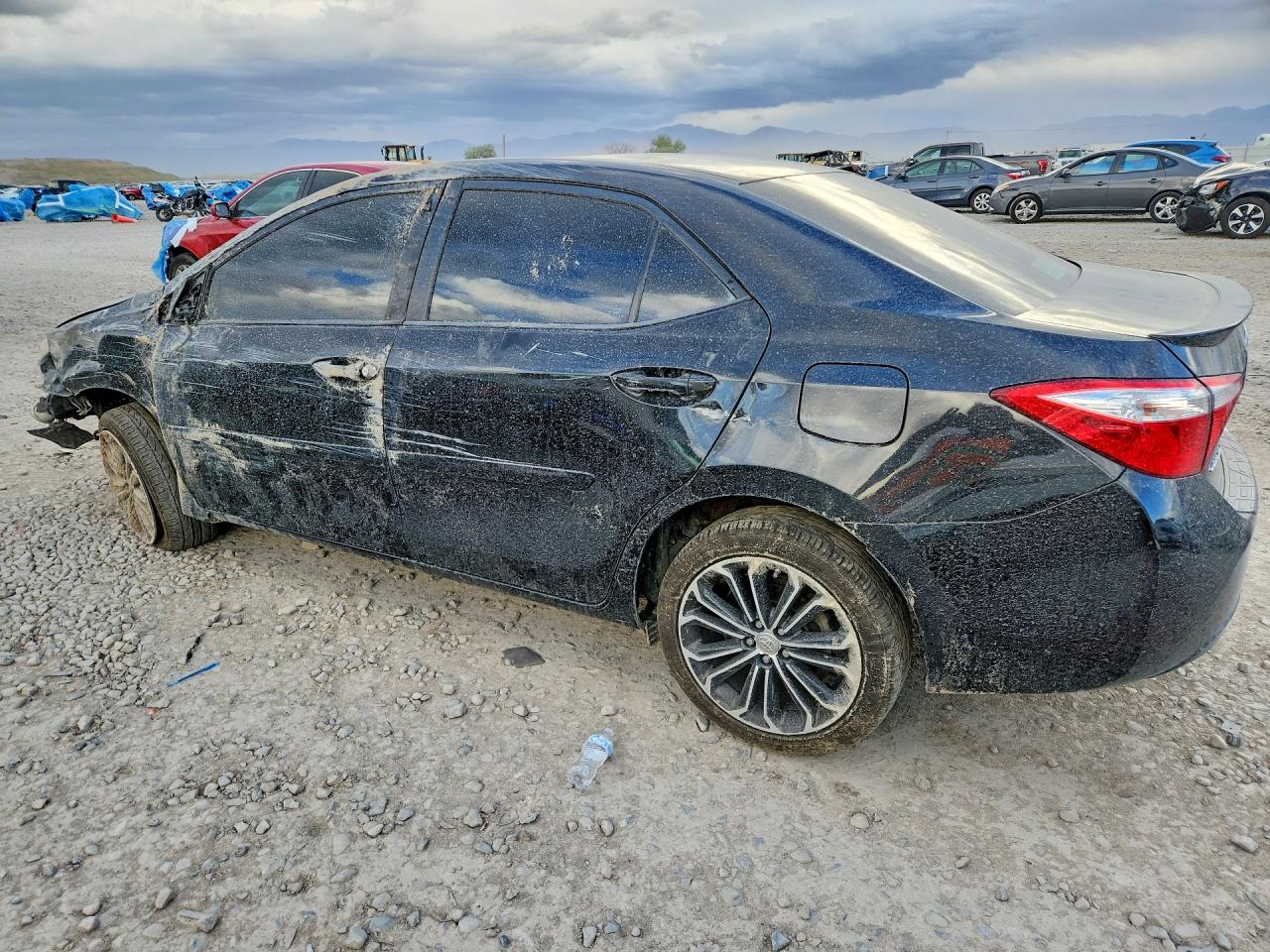 2015 Toyota Corolla S Plus Черный vin: 5YFBURHE8FP219840