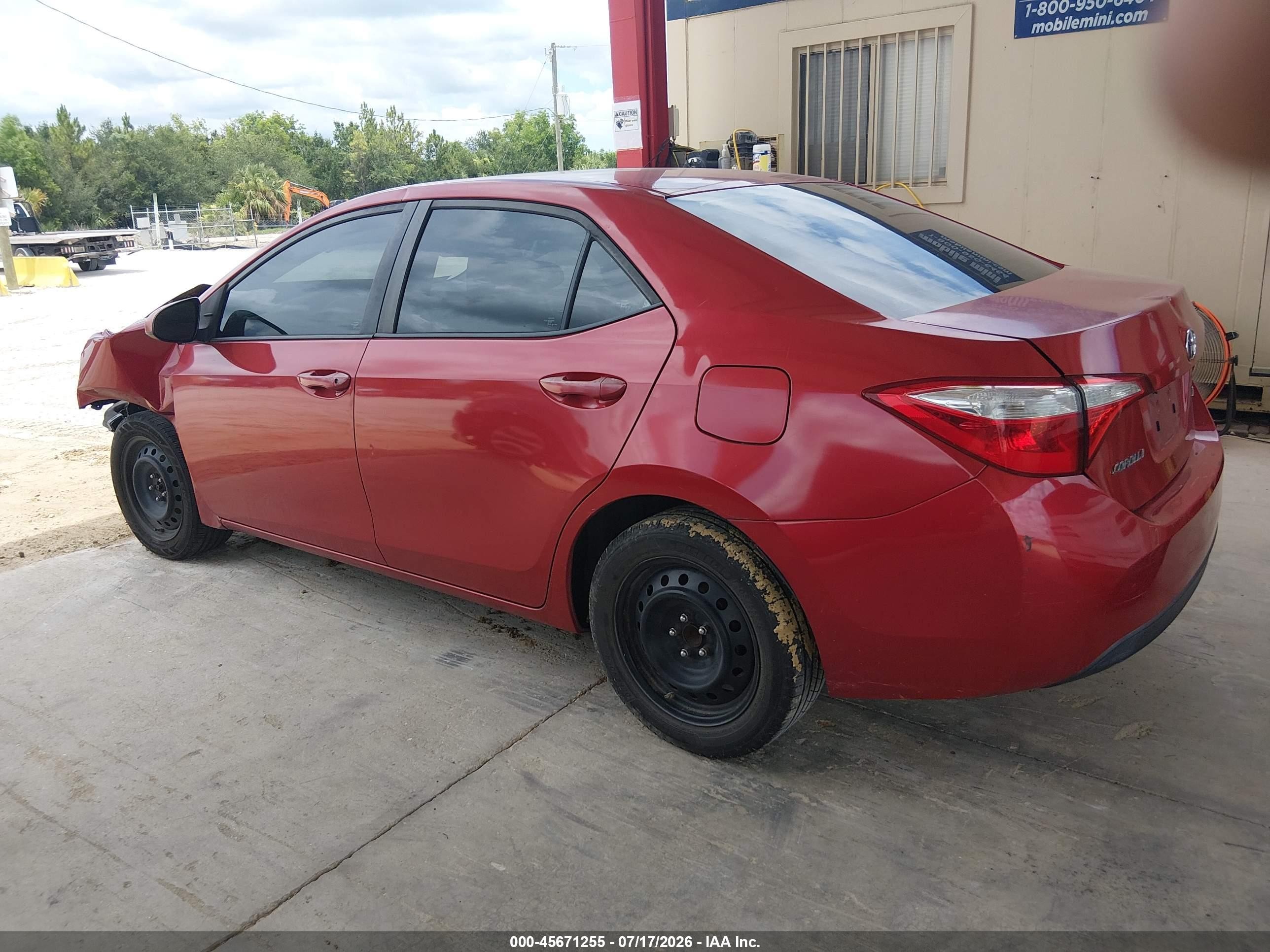 2015 Toyota Corolla Le Red vin: 5YFBURHE8FP220969