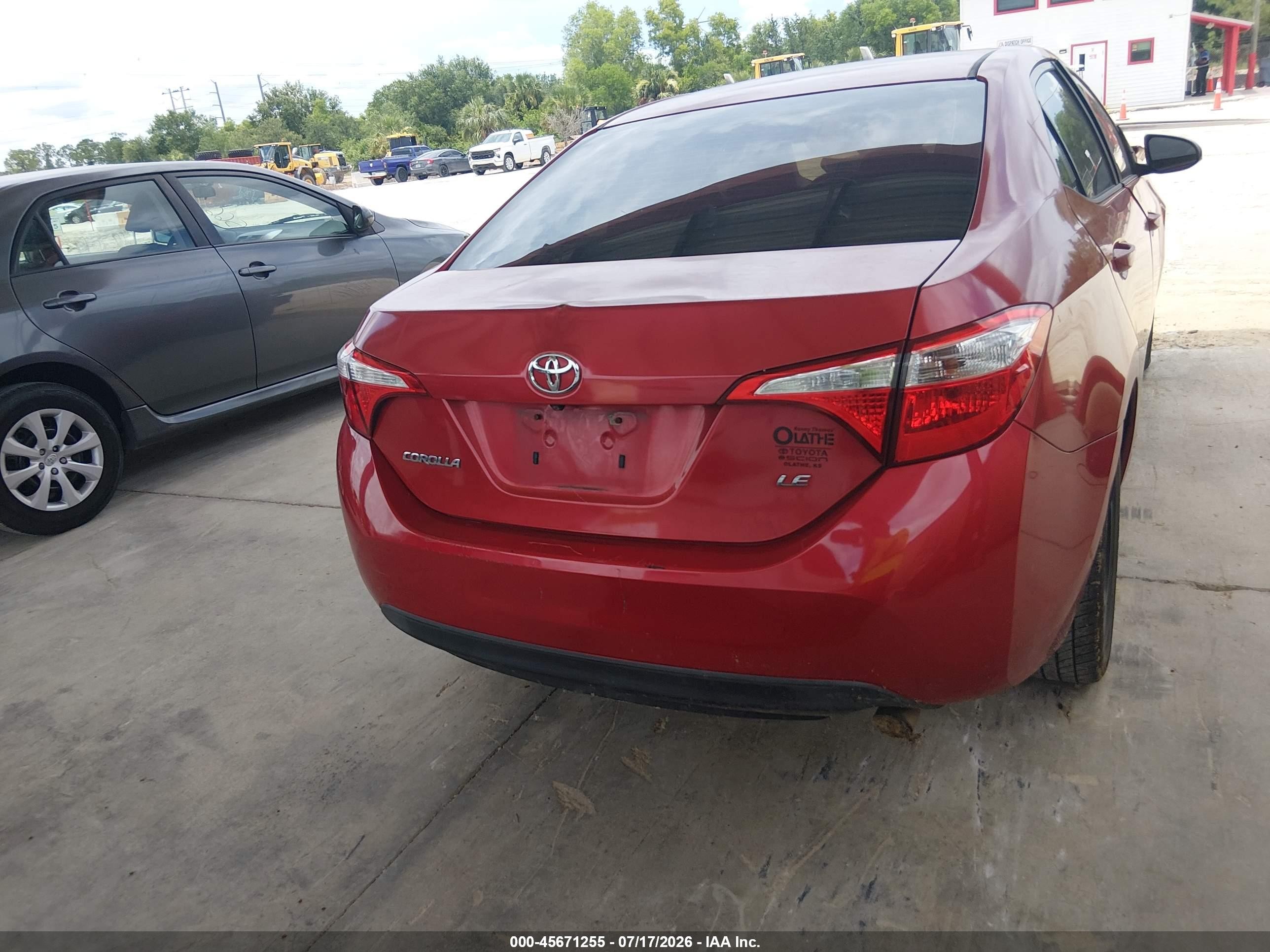 2015 Toyota Corolla Le Red vin: 5YFBURHE8FP220969