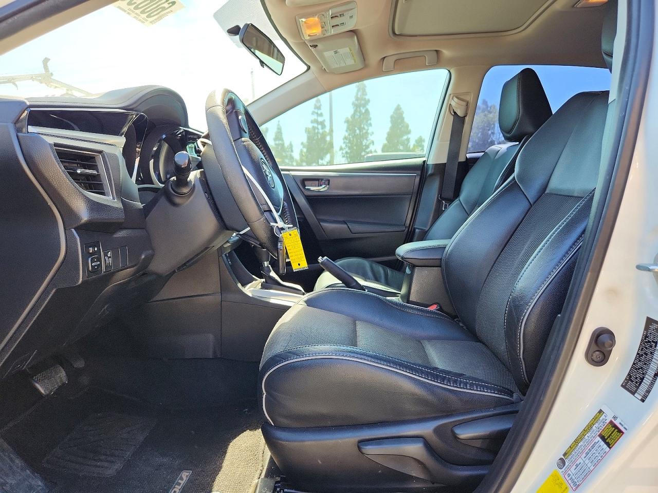 2015 Toyota Corolla S Plus Белый vin: 5YFBURHE8FP243278