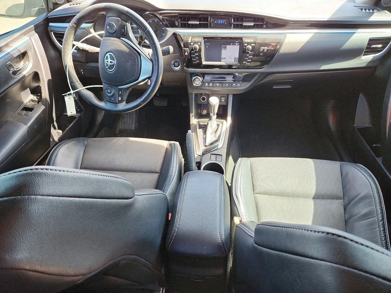 2015 Toyota Corolla S Plus Белый vin: 5YFBURHE8FP243278