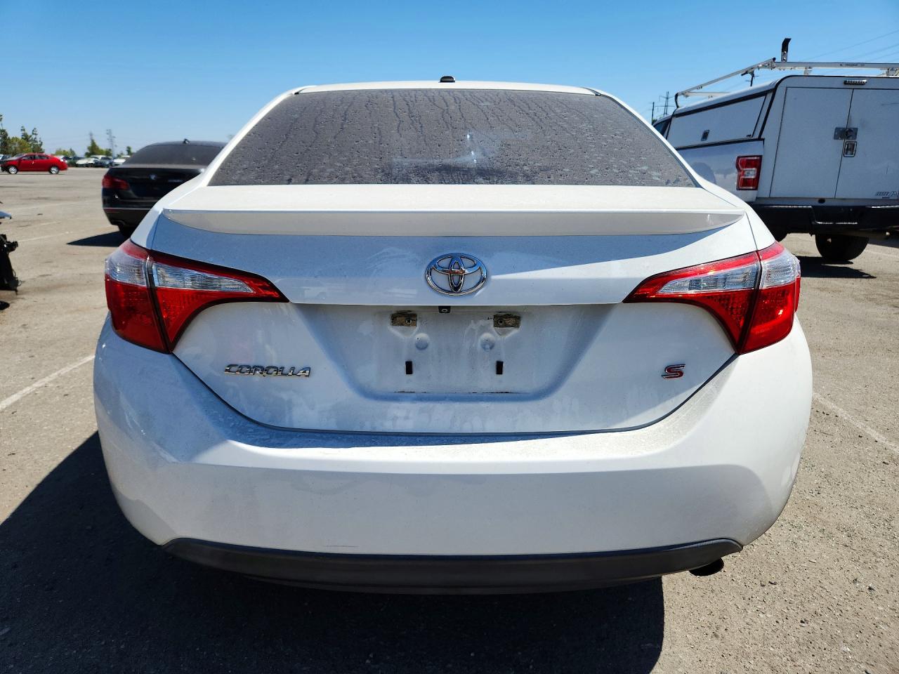 2015 Toyota Corolla S Plus Белый vin: 5YFBURHE8FP243278