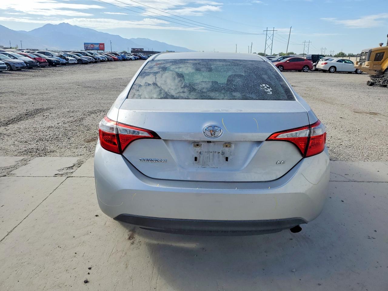 2015 Toyota Corolla Le Plus Серебряный vin: 5YFBURHE8FP286793