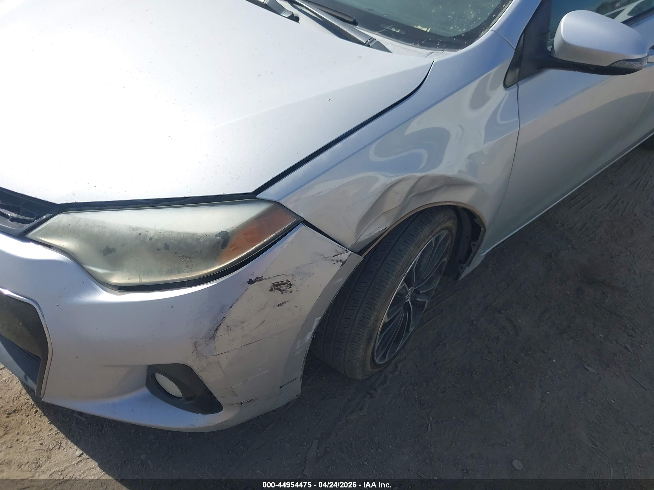 2015 Toyota Corolla S Plus Серебряный vin: 5YFBURHE8FP290519